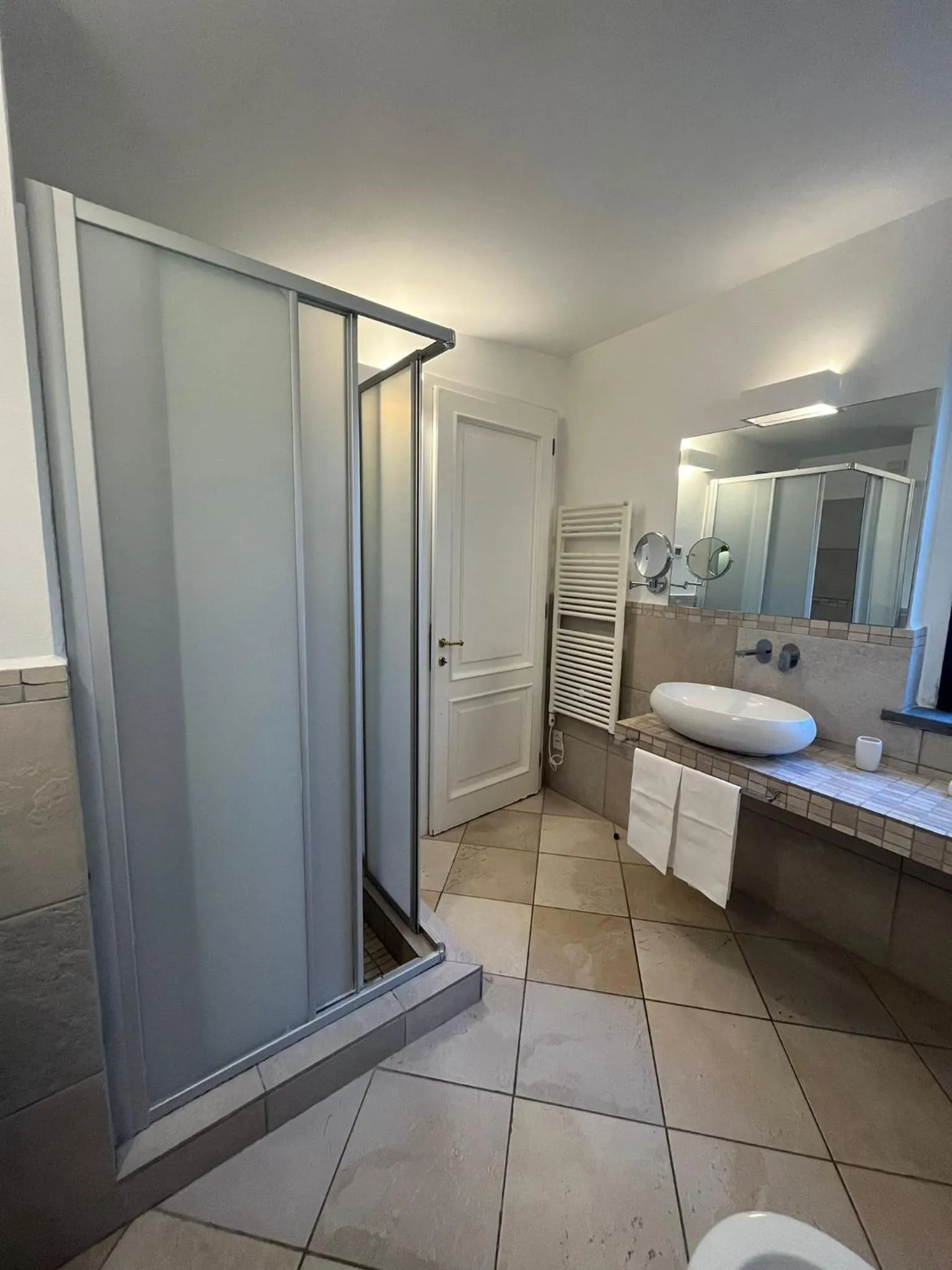 Shower in Villa I Barronci Resort & Spa