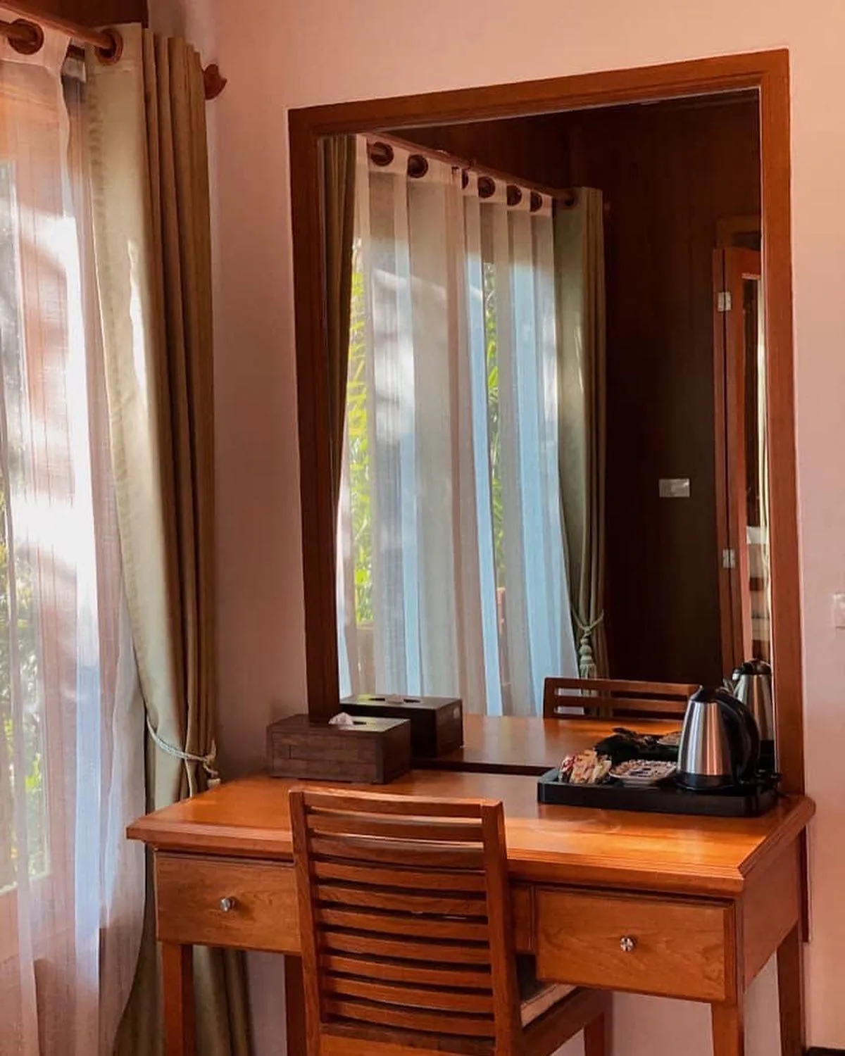 hair dresser in Vanasin Residence