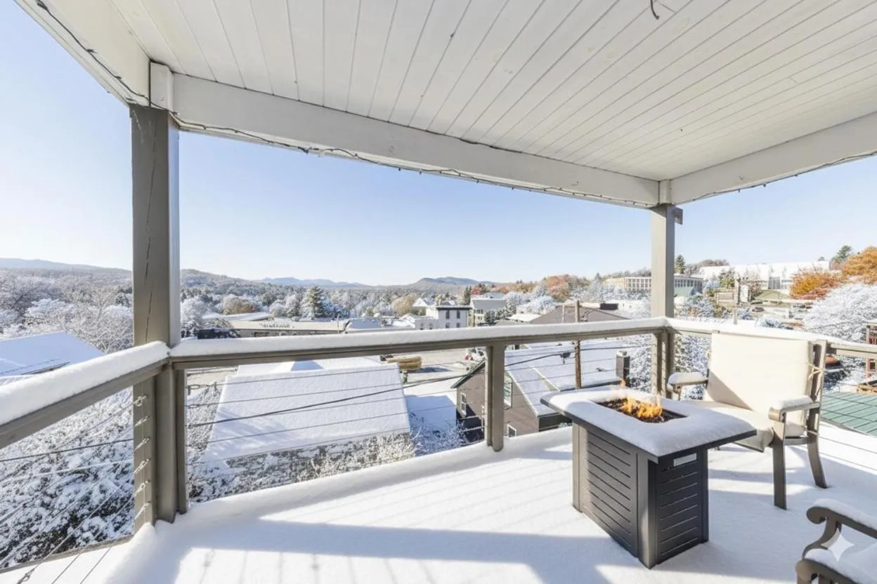 Amazing Mountain Views Lake Placid & 1980 Olympic Center