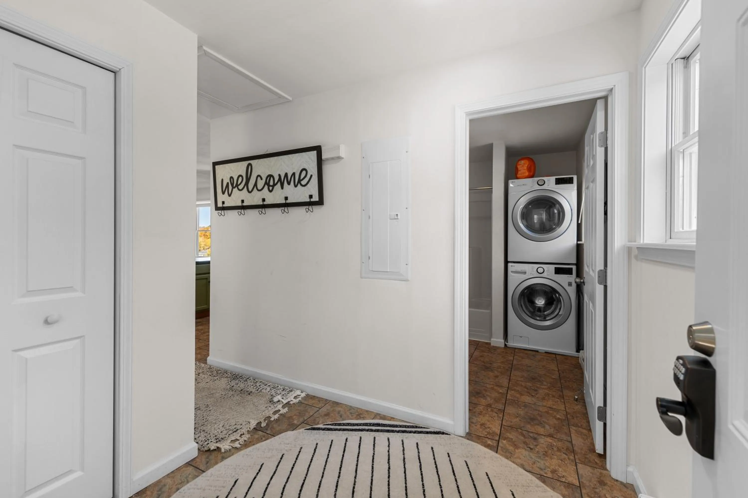 washing machine in Amazing Mountain Views Lake Placid & 1980 Olympic Center