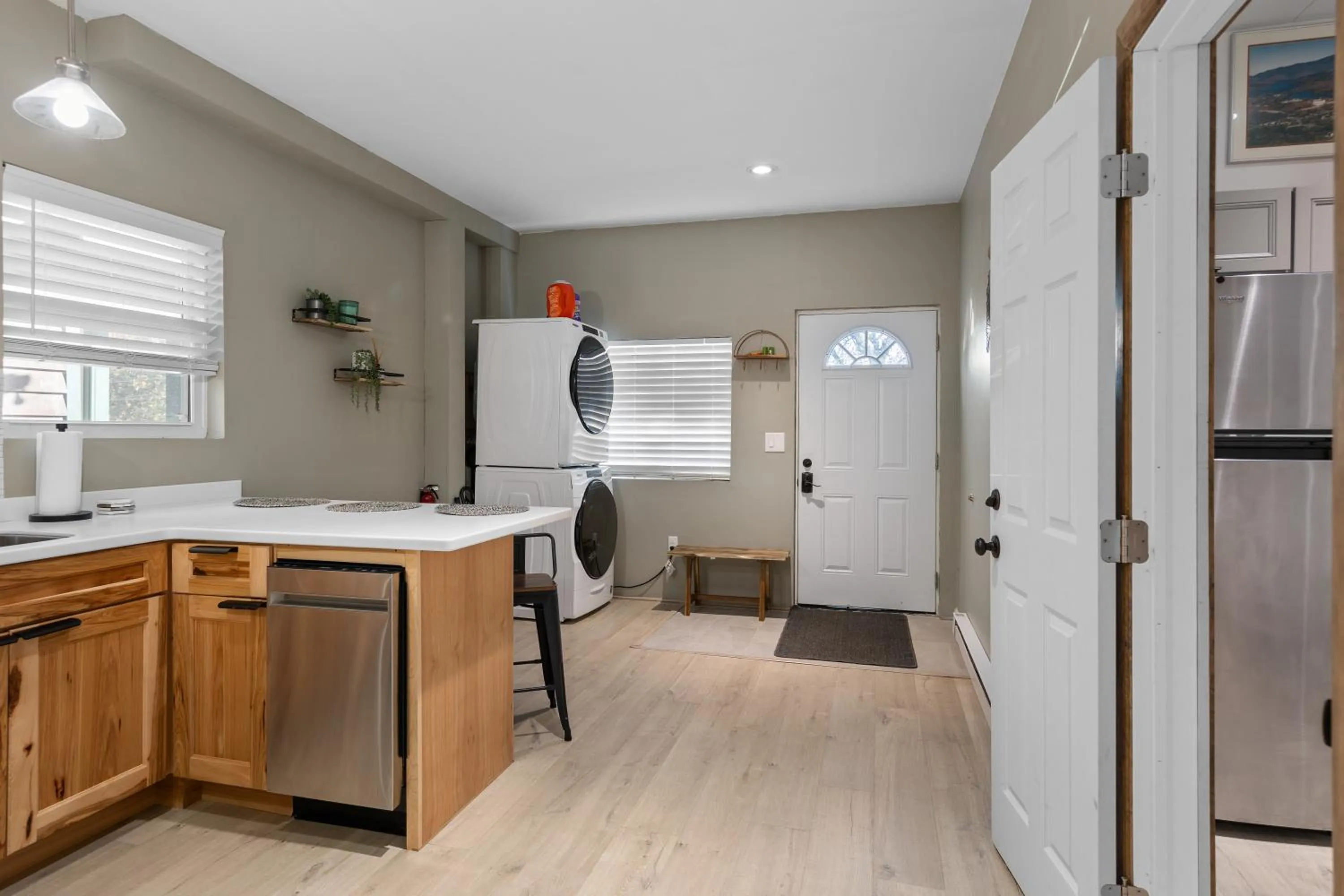 dishwasher in Modern Home &Cozy