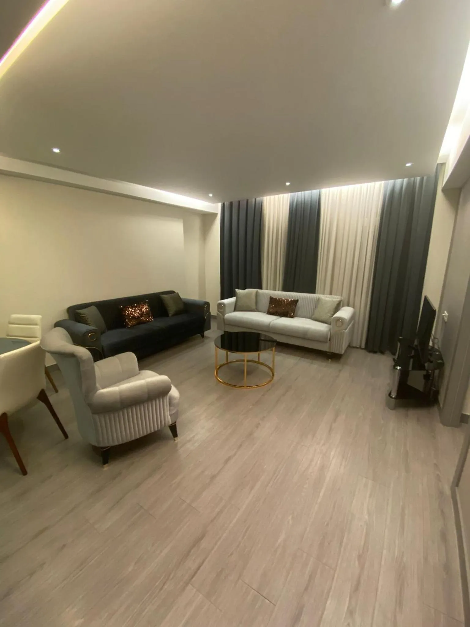 Living room, Bed in Star of İstanbul Residence