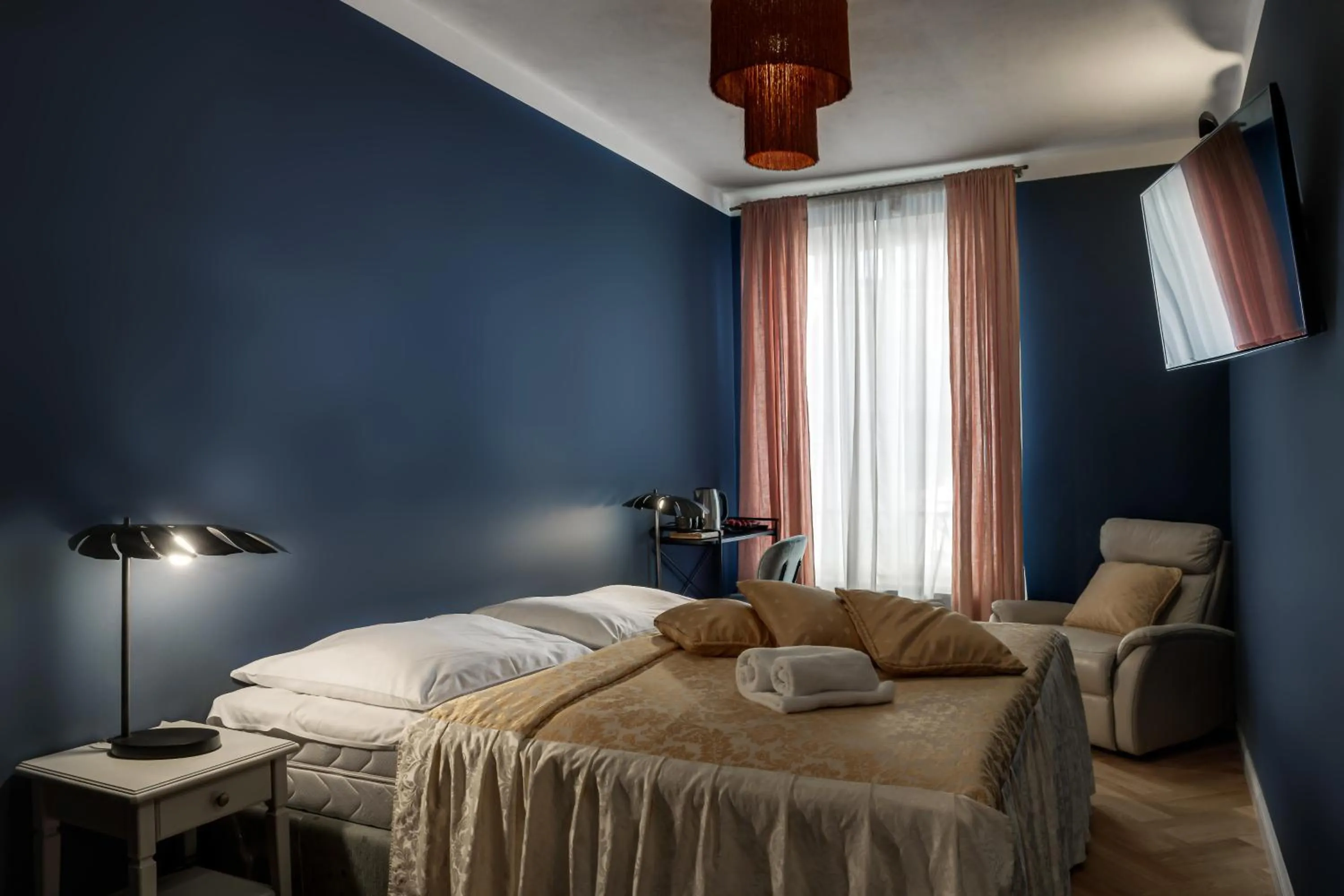 Bed in Louren - The Bridge Inn