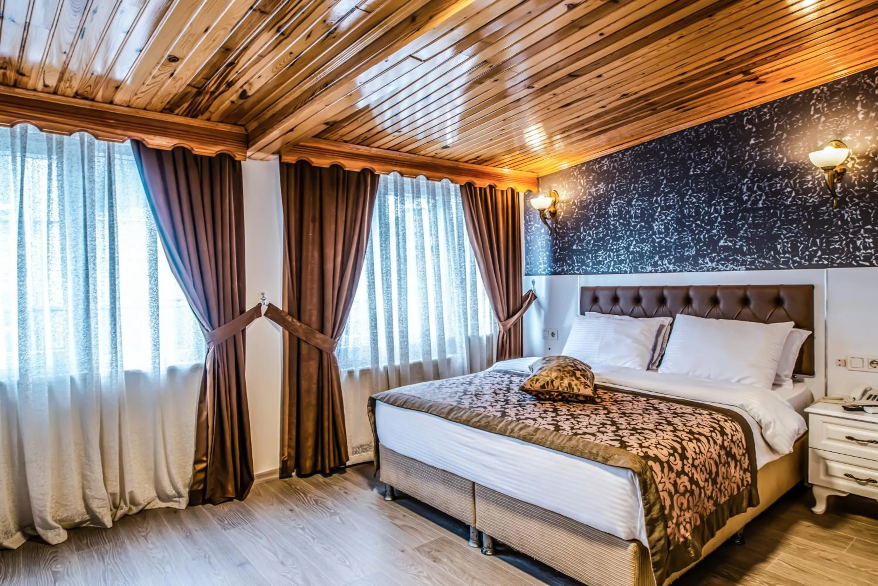 Bed in Lazz City Hotel