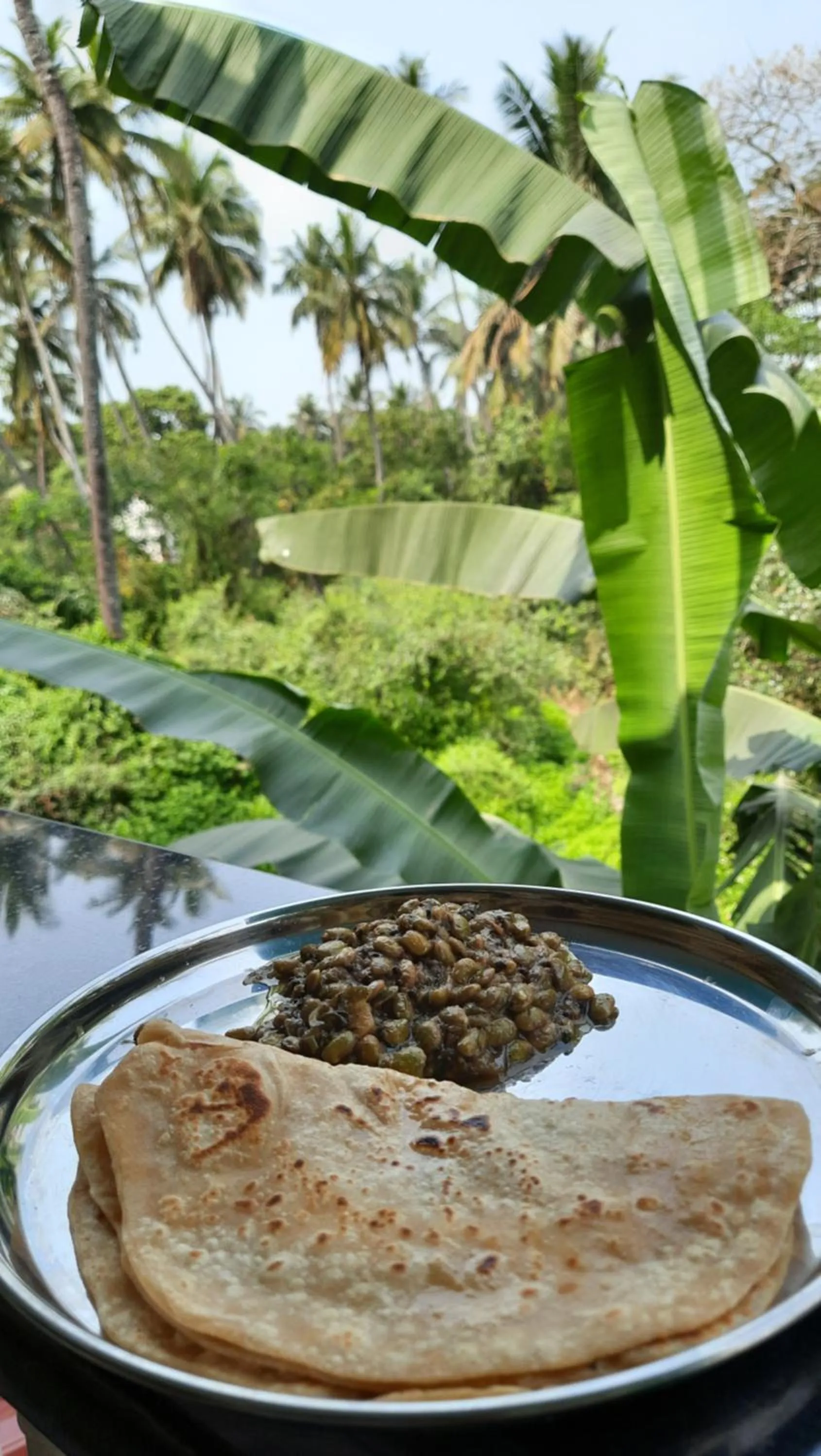 Food in Tropical Wave Hostel Morjim Goa