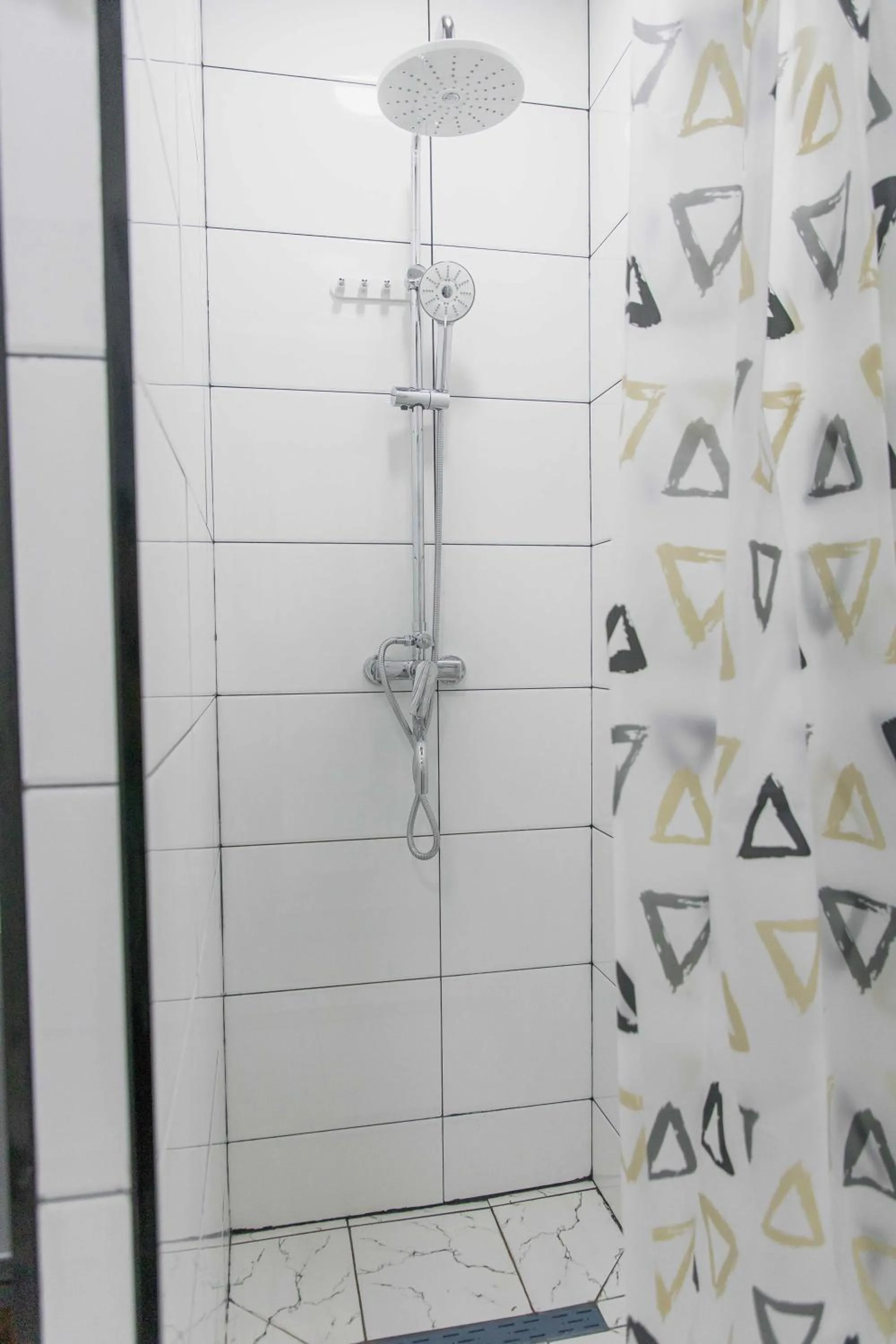Shower in Safarov's Family Hostel