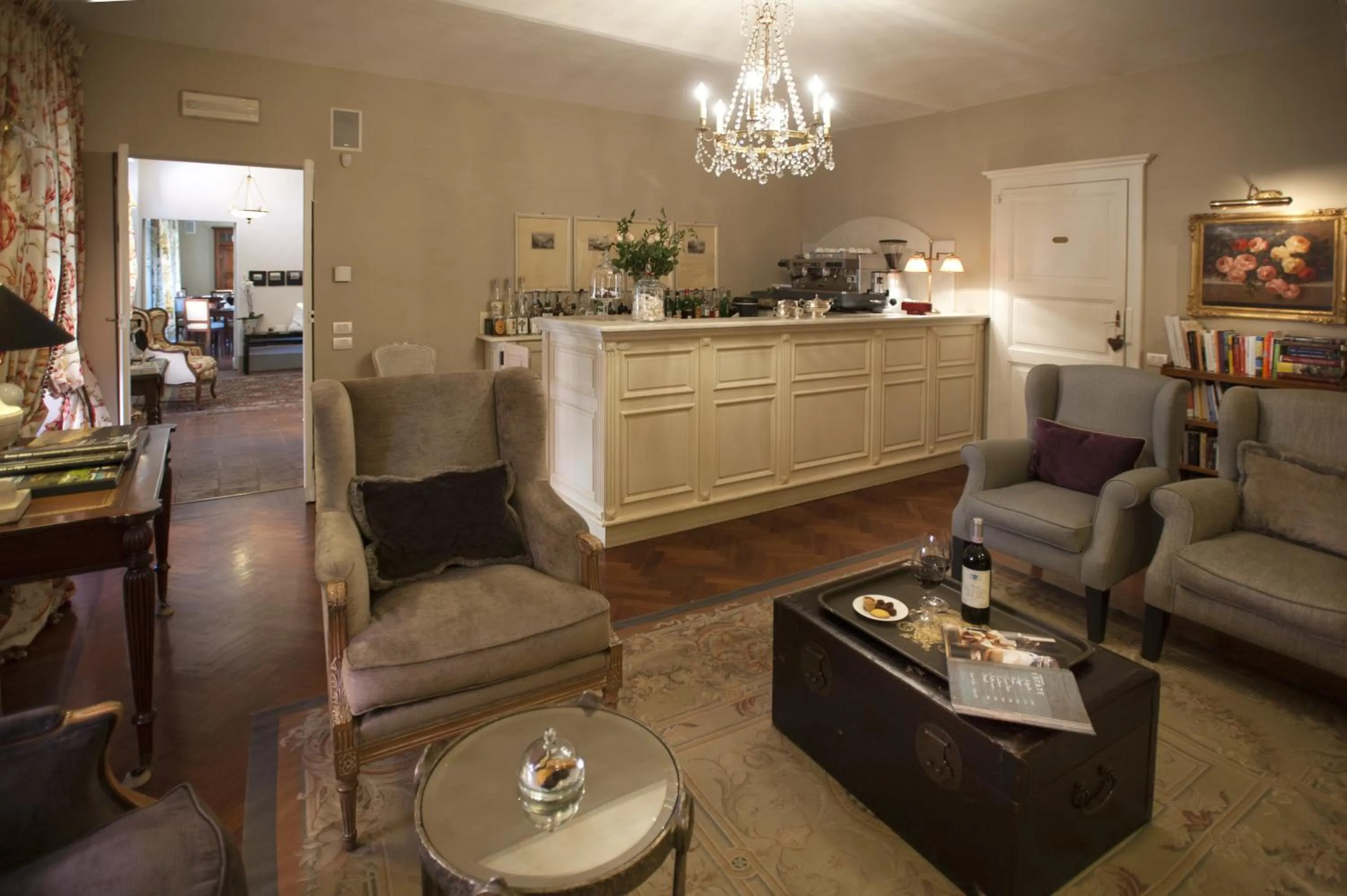 Lounge or bar in Corte Gondina Boutique Hotel