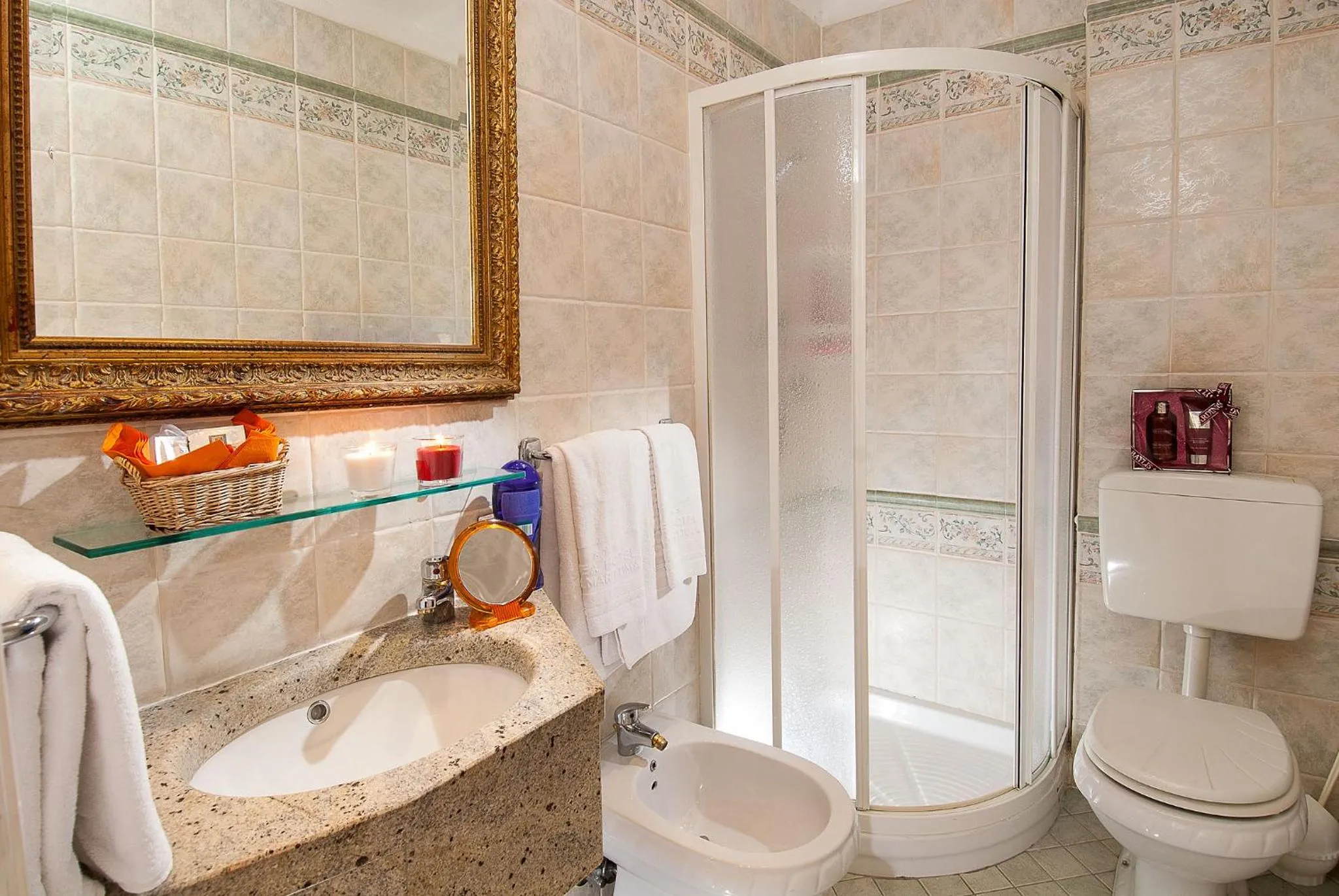 Bathroom in Hotel Dea