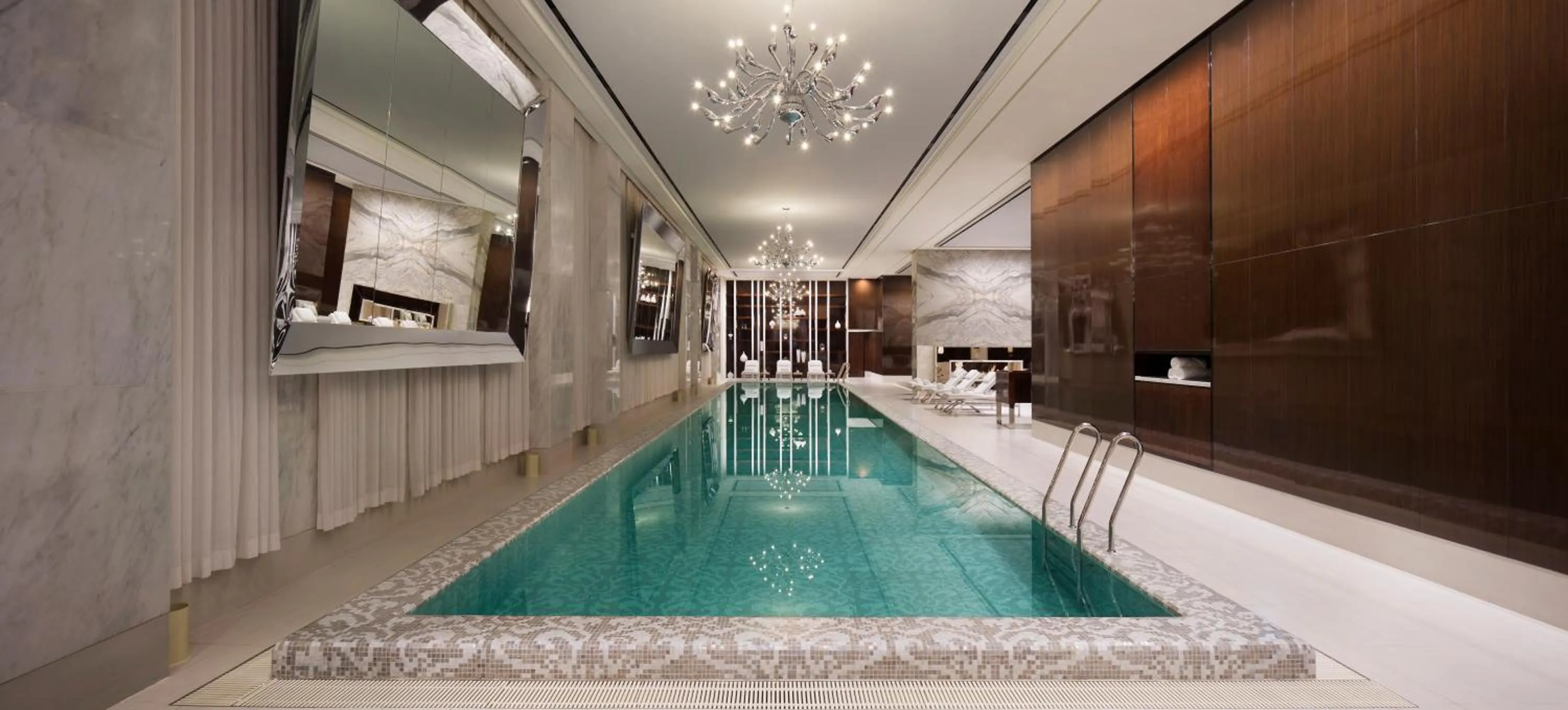 Swimming pool in JW Marriott Dongdaemun Square Seoul