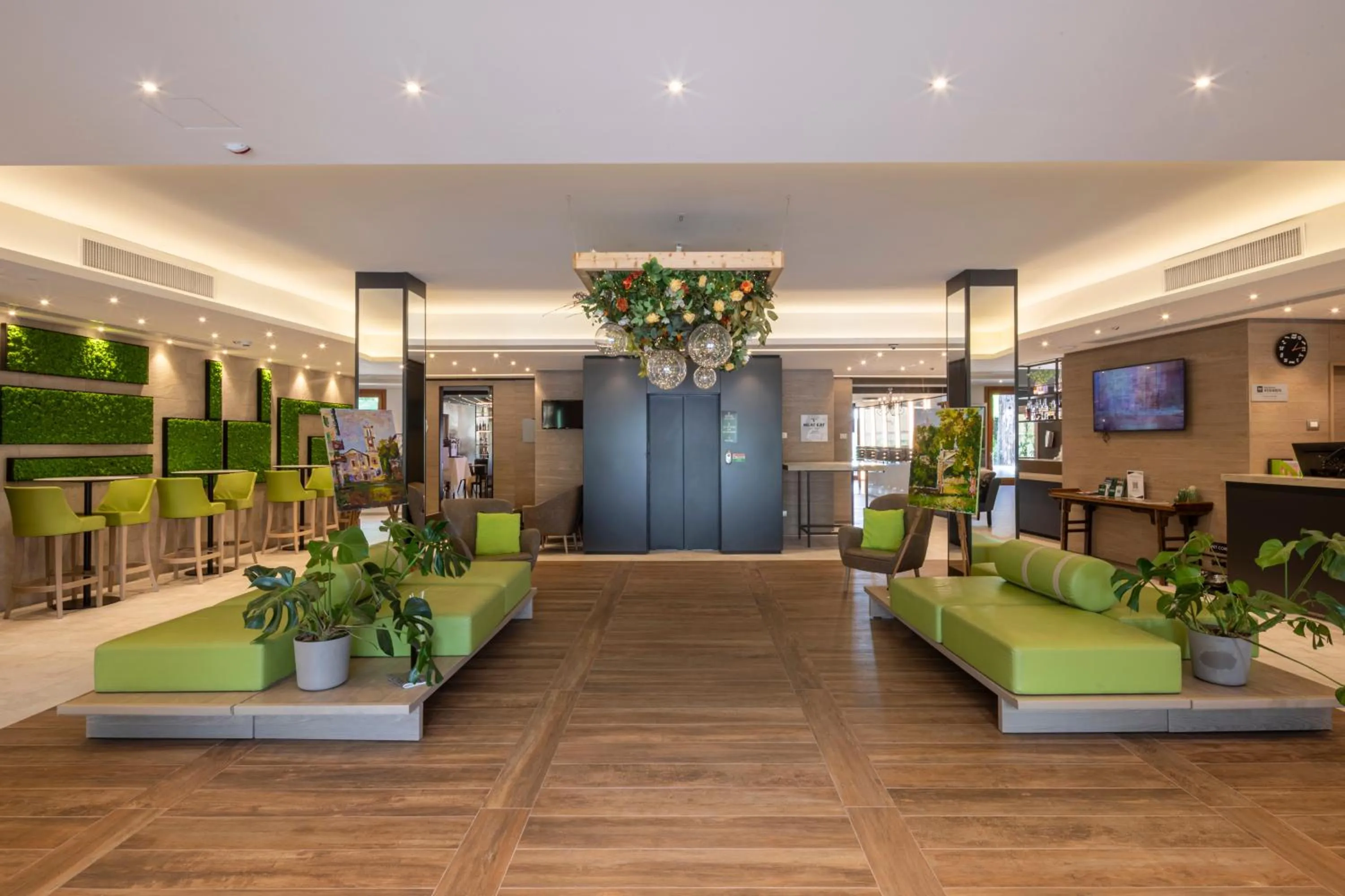 Lobby or reception in Hotel Horizon Wellness & Spa Resort - Best Western Signature Collection