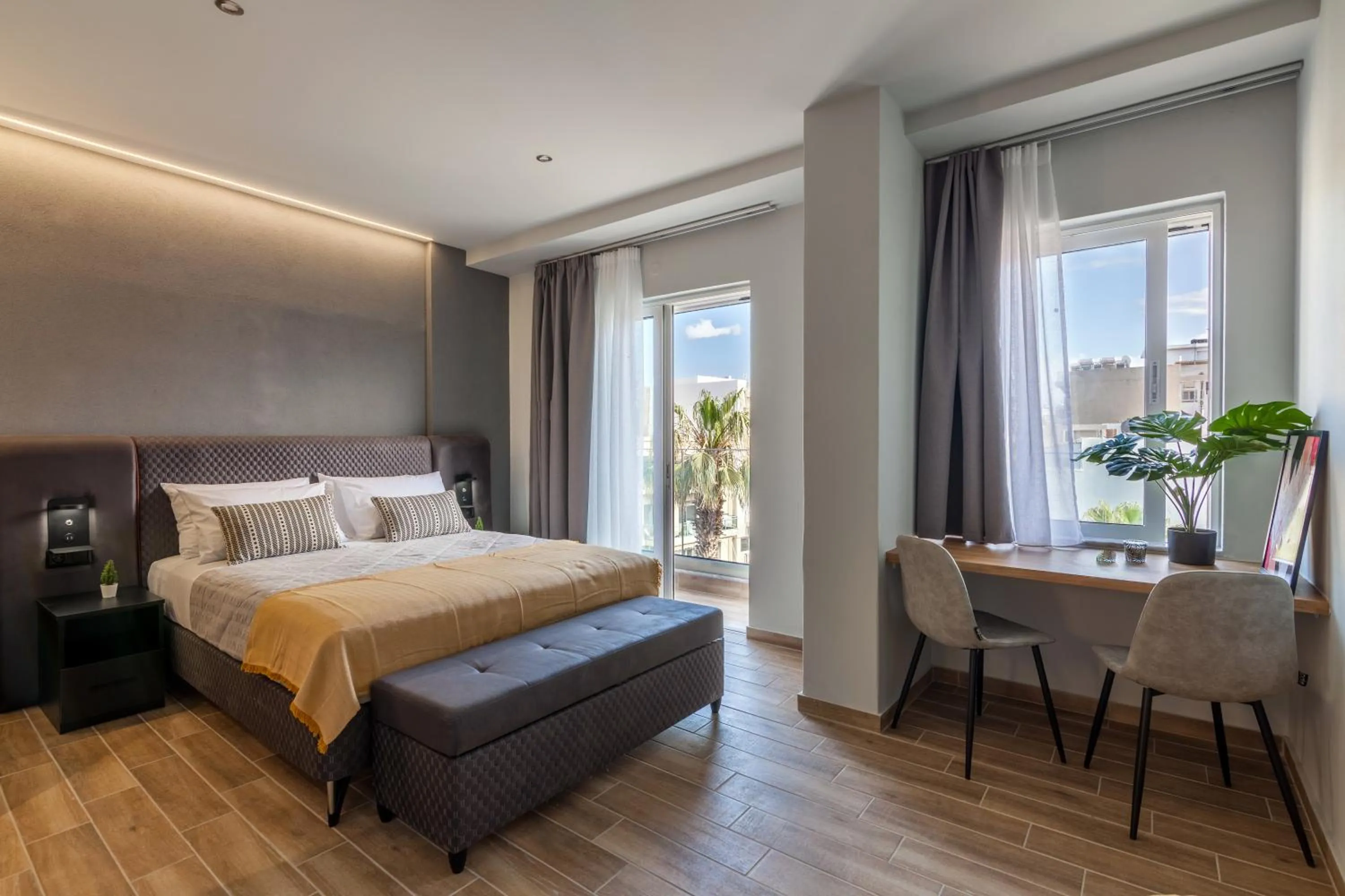 Photo of the whole room, Bed in Raise Kornarou City Stay