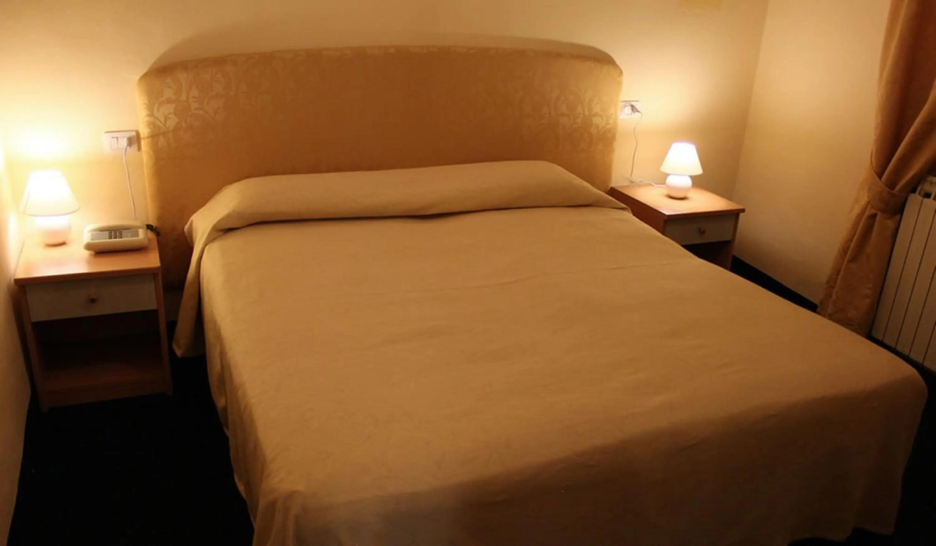 Bed in Hotel Romagna