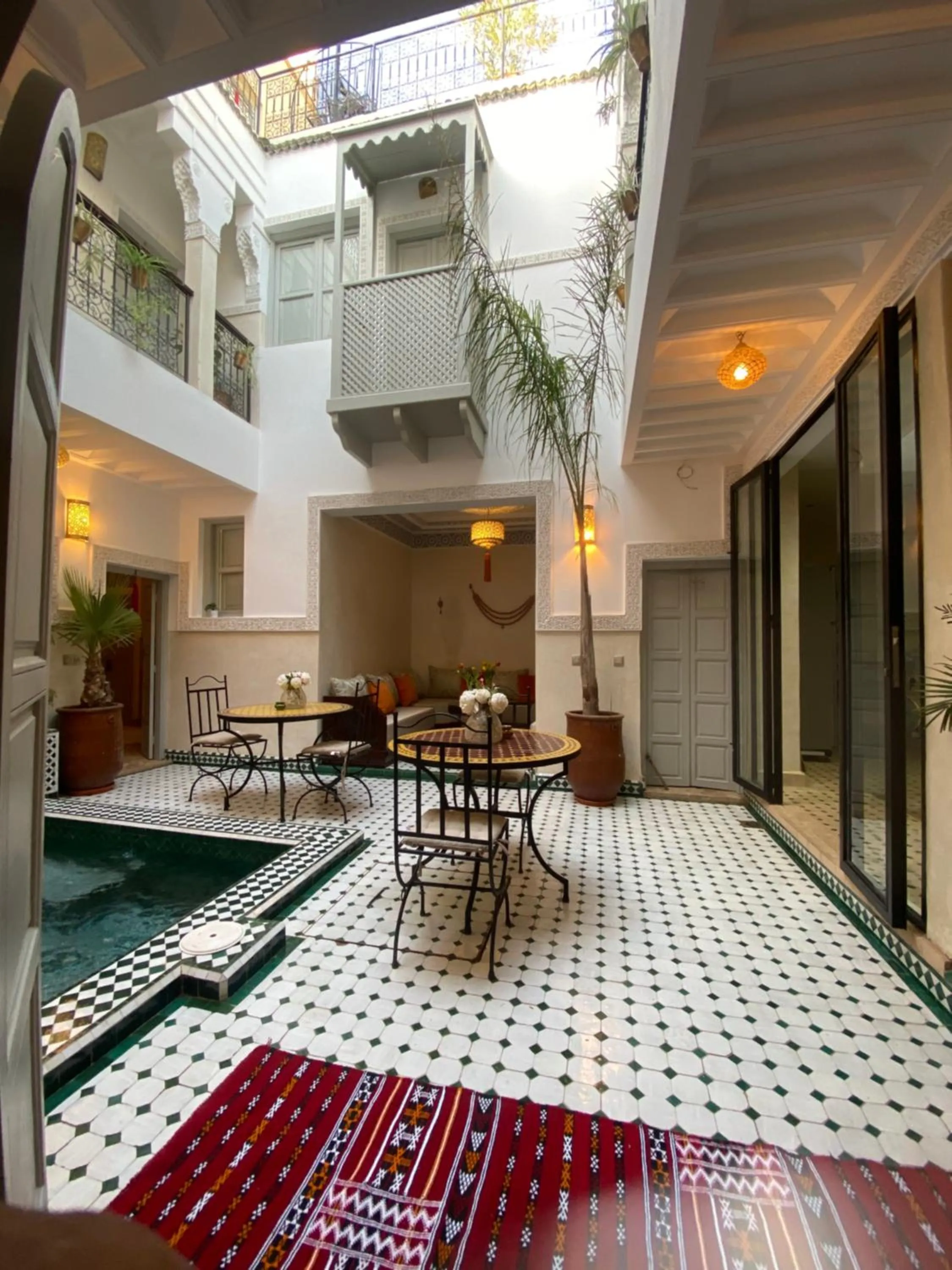 Communal lounge/ TV room in Riad Magnolia&SPA