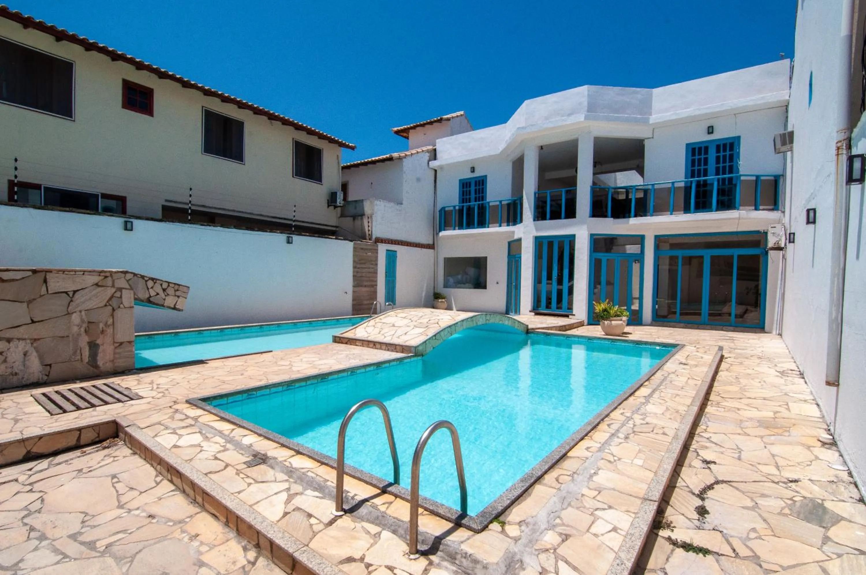 Swimming pool in Pousada Mar de Geribá