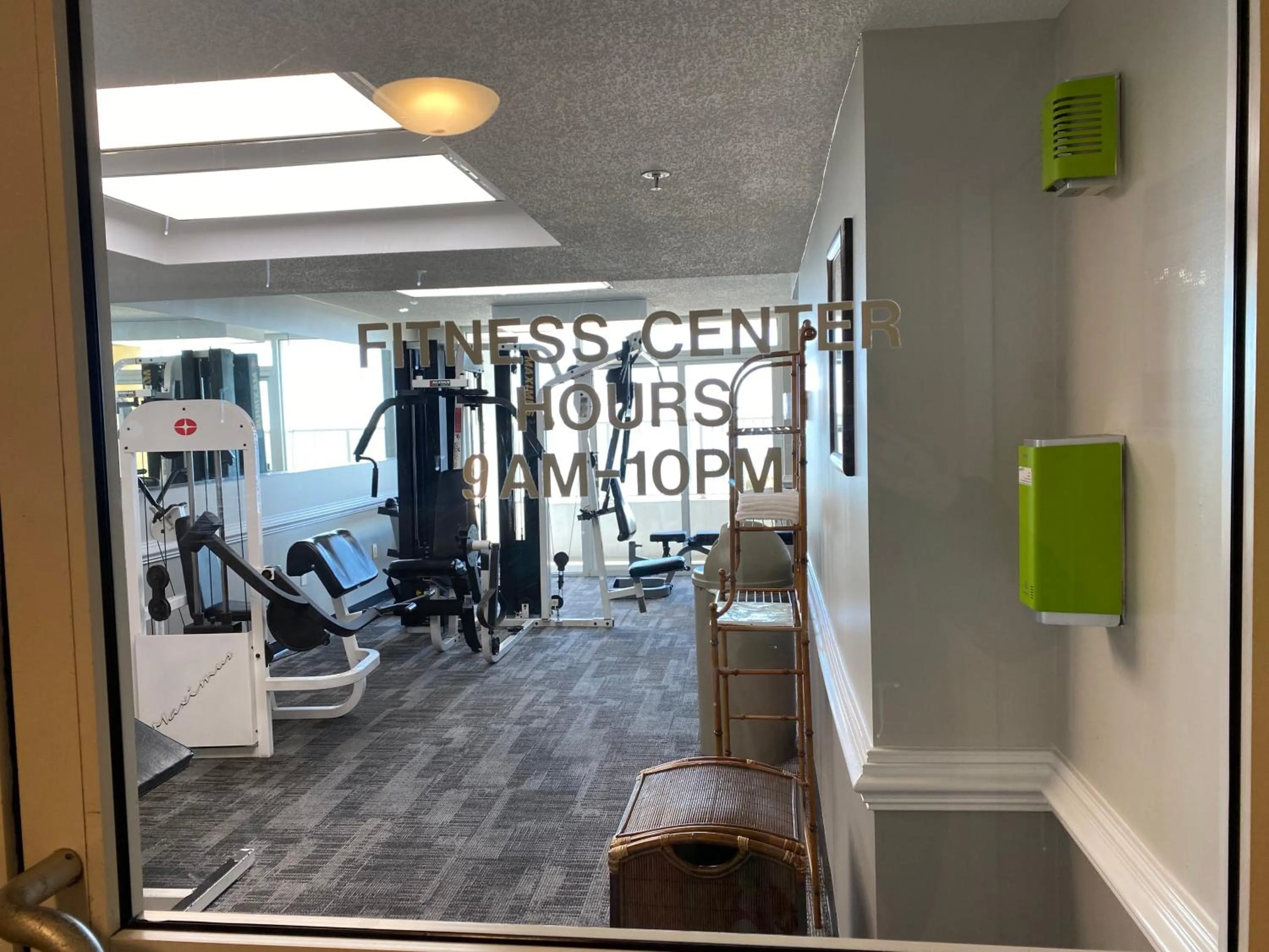 Fitness centre/facilities in Camelot By The Sea Ocean Front Condo