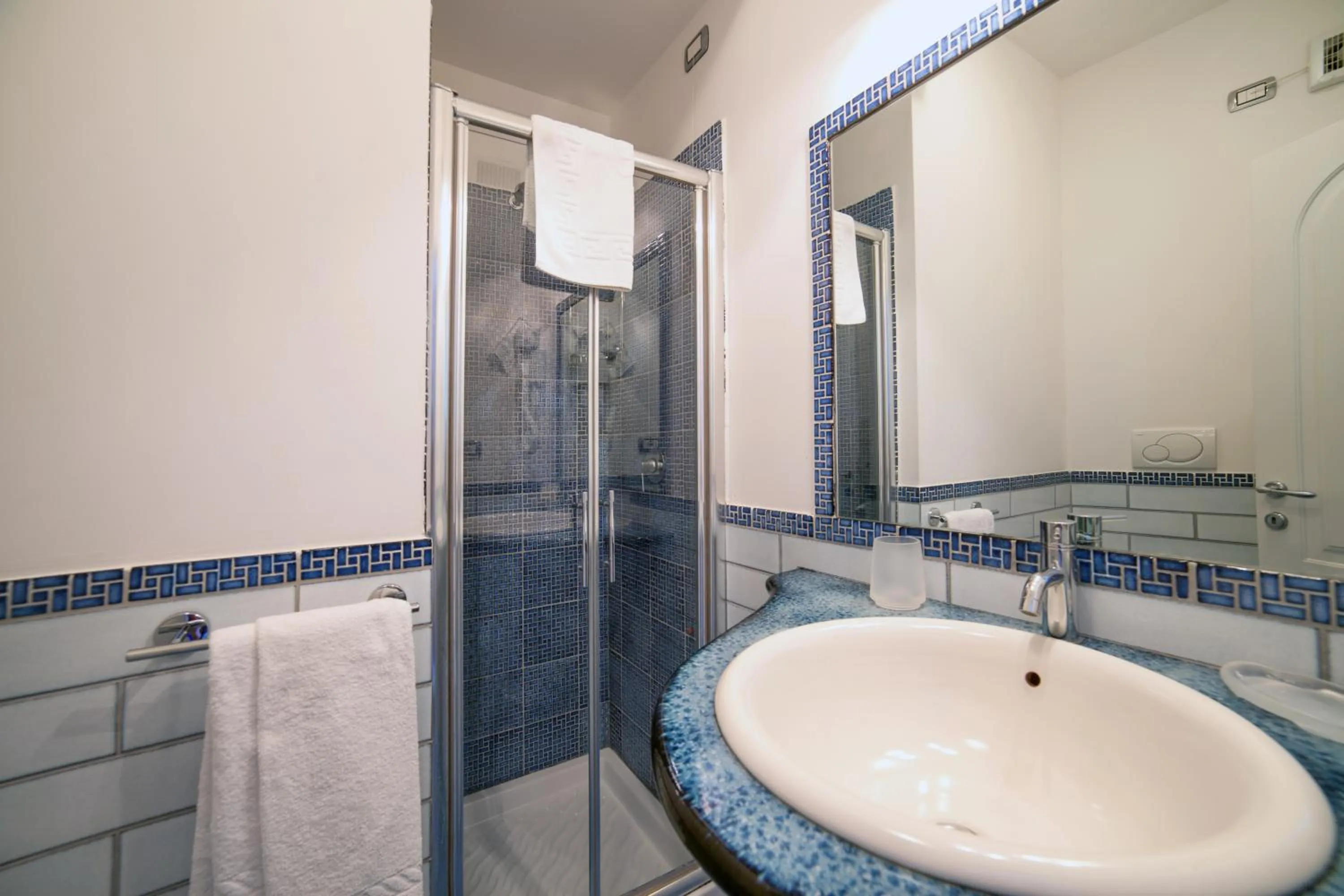 Bathroom in Hotel Il Pino