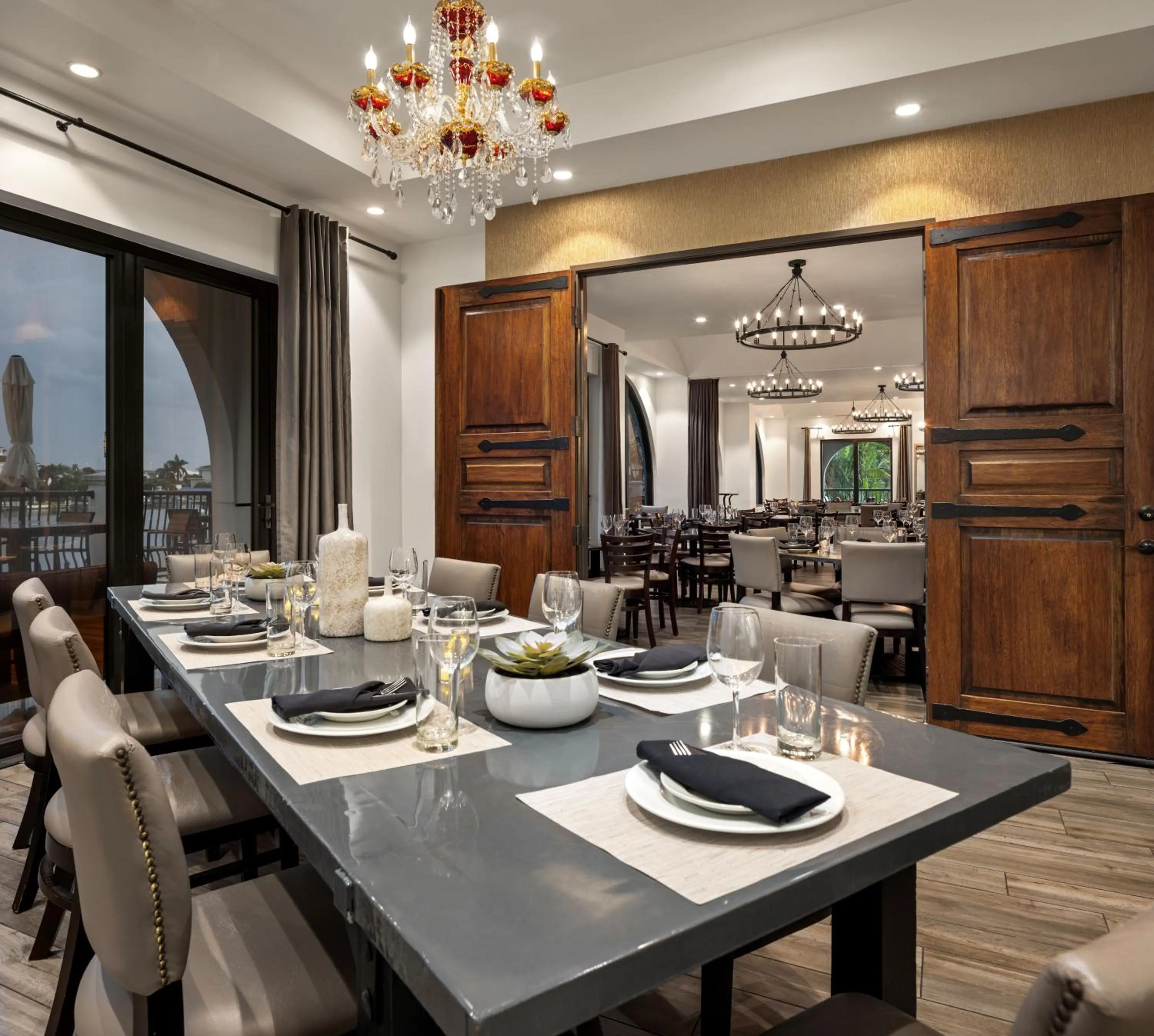 Restaurant/places to eat in The Hotel Zamora