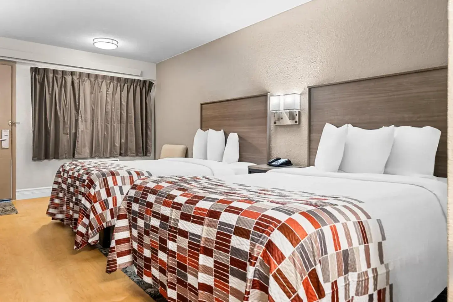 Standard Room with Two Double Beds Smoke Free in Red Roof Inn Tampa Fairgrounds - Casino Standard Room with Two Double Beds Smoke Free in Red Roof Inn Tampa Fairgrounds - Casino