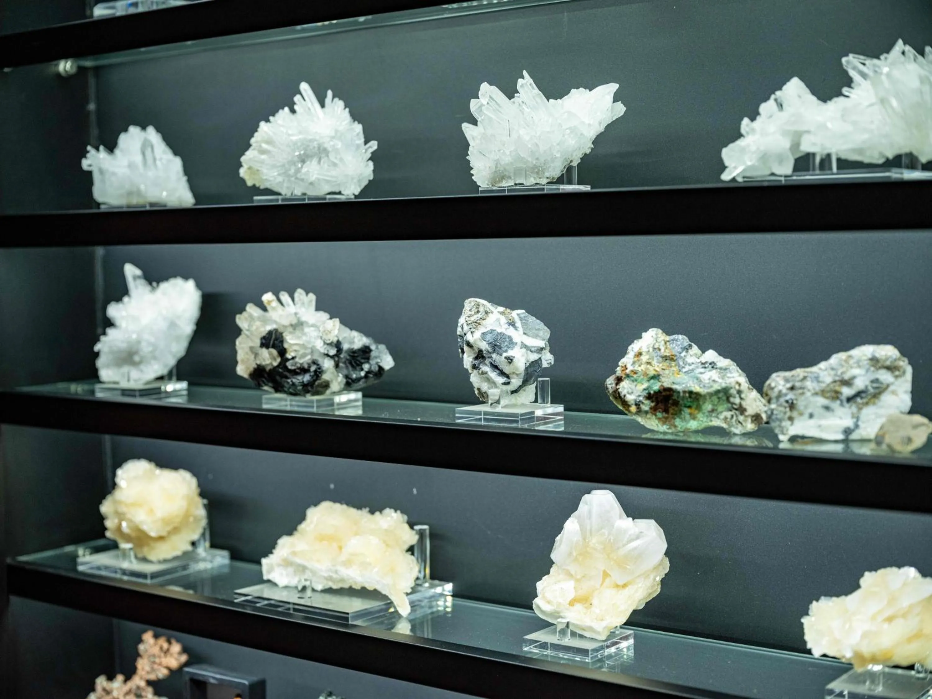 On site in Yangshuo Mountain River Ballad Hotel - Free Yangshuo Train Station Pick Up and Drop Off