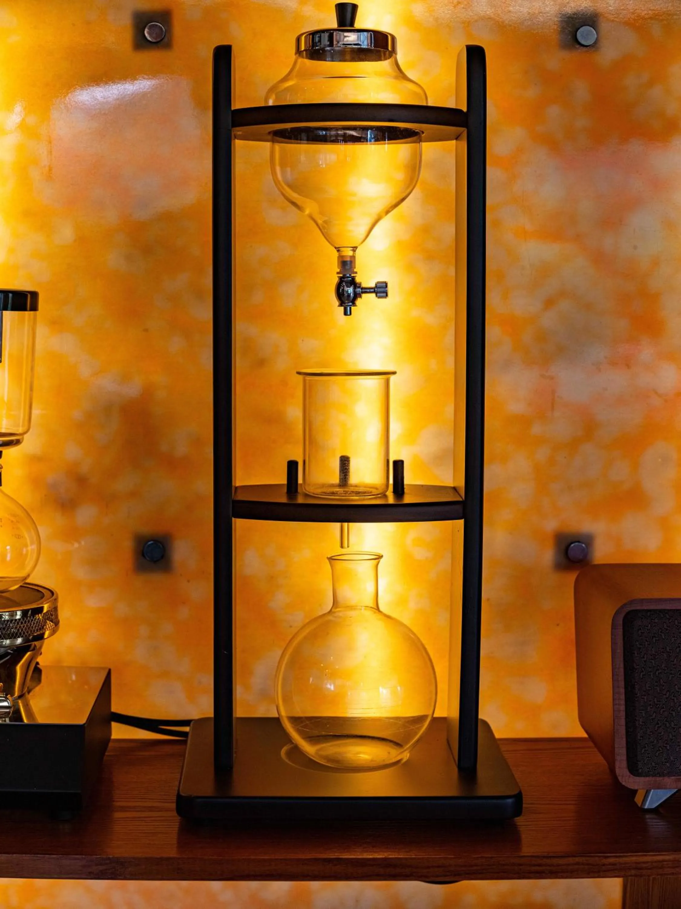 Coffee/tea facilities in Yangshuo Mountain River Ballad Hotel - Free Yangshuo Train Station Pick Up and Drop Off