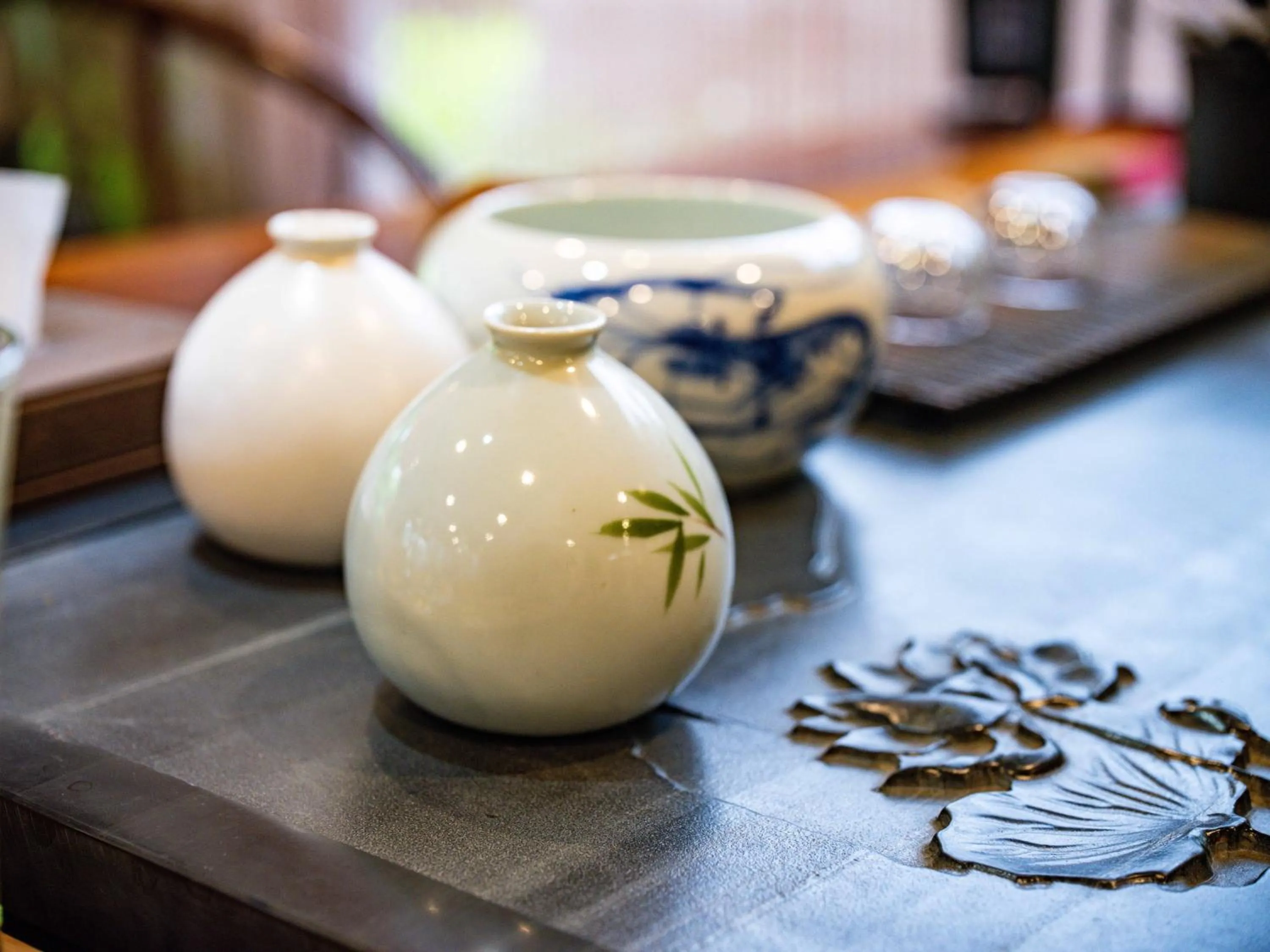 Coffee/tea facilities in Yangshuo Mountain River Ballad Hotel - Free Yangshuo Train Station Pick Up and Drop Off