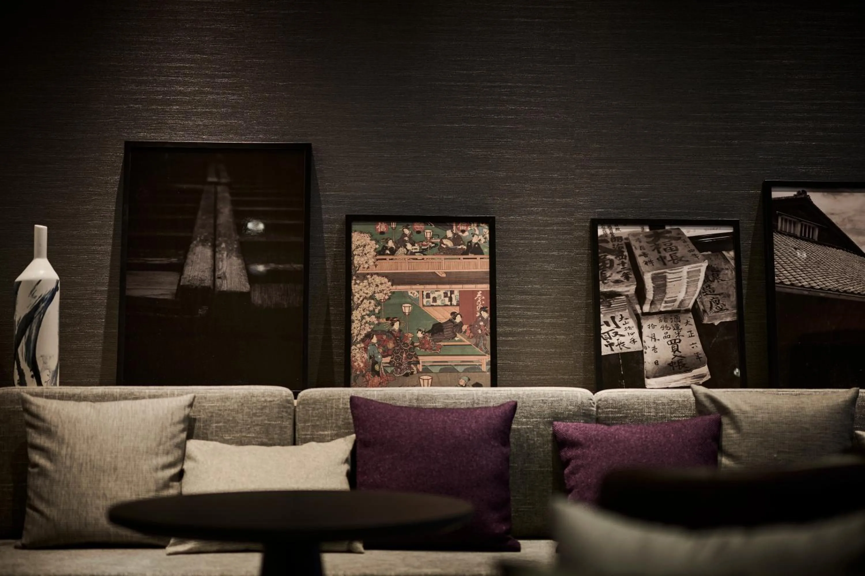 Lounge or bar in The Royal Park Canvas Ginza Corridor