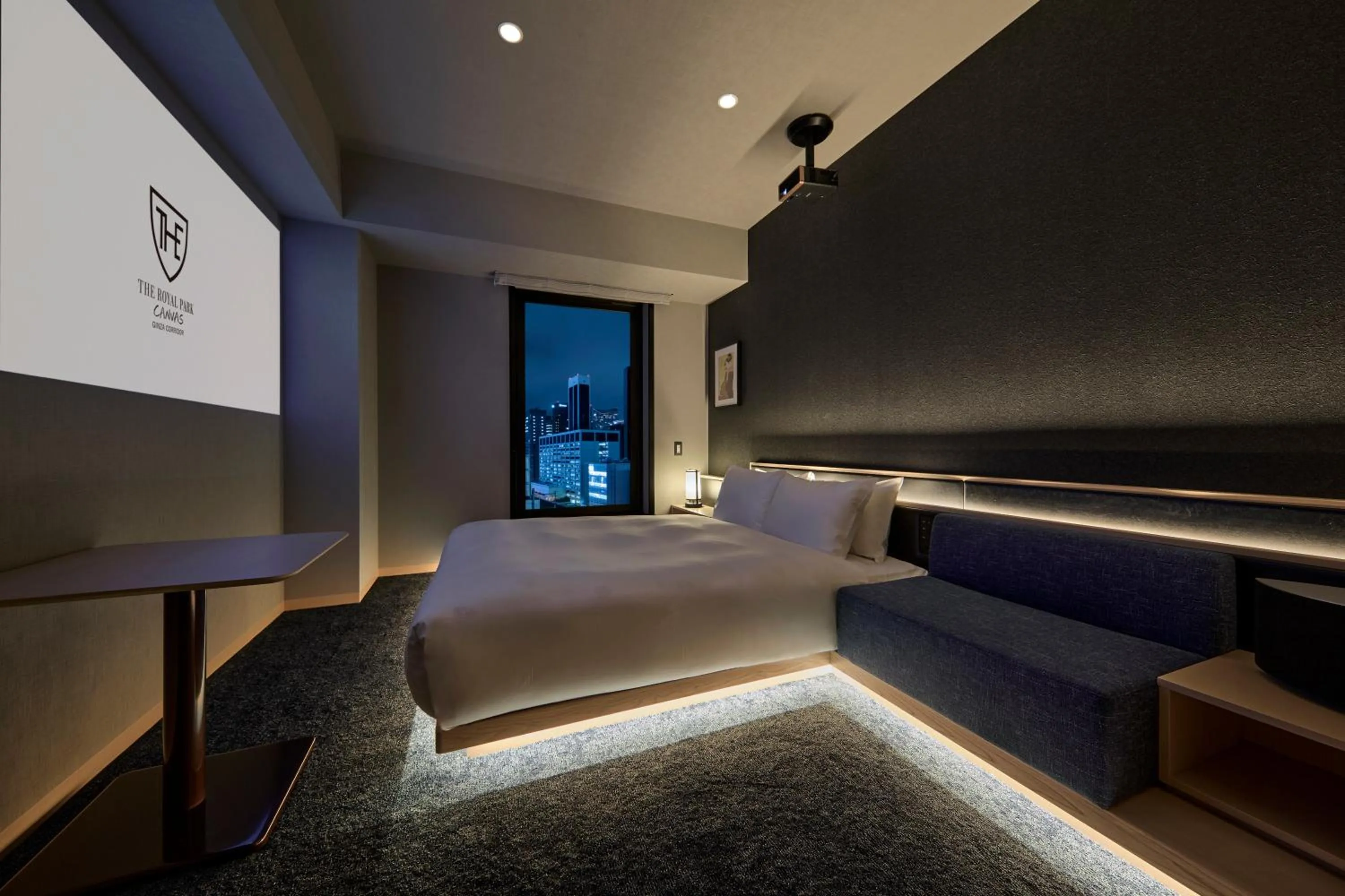 Bedroom, Bed in The Royal Park Canvas Ginza Corridor