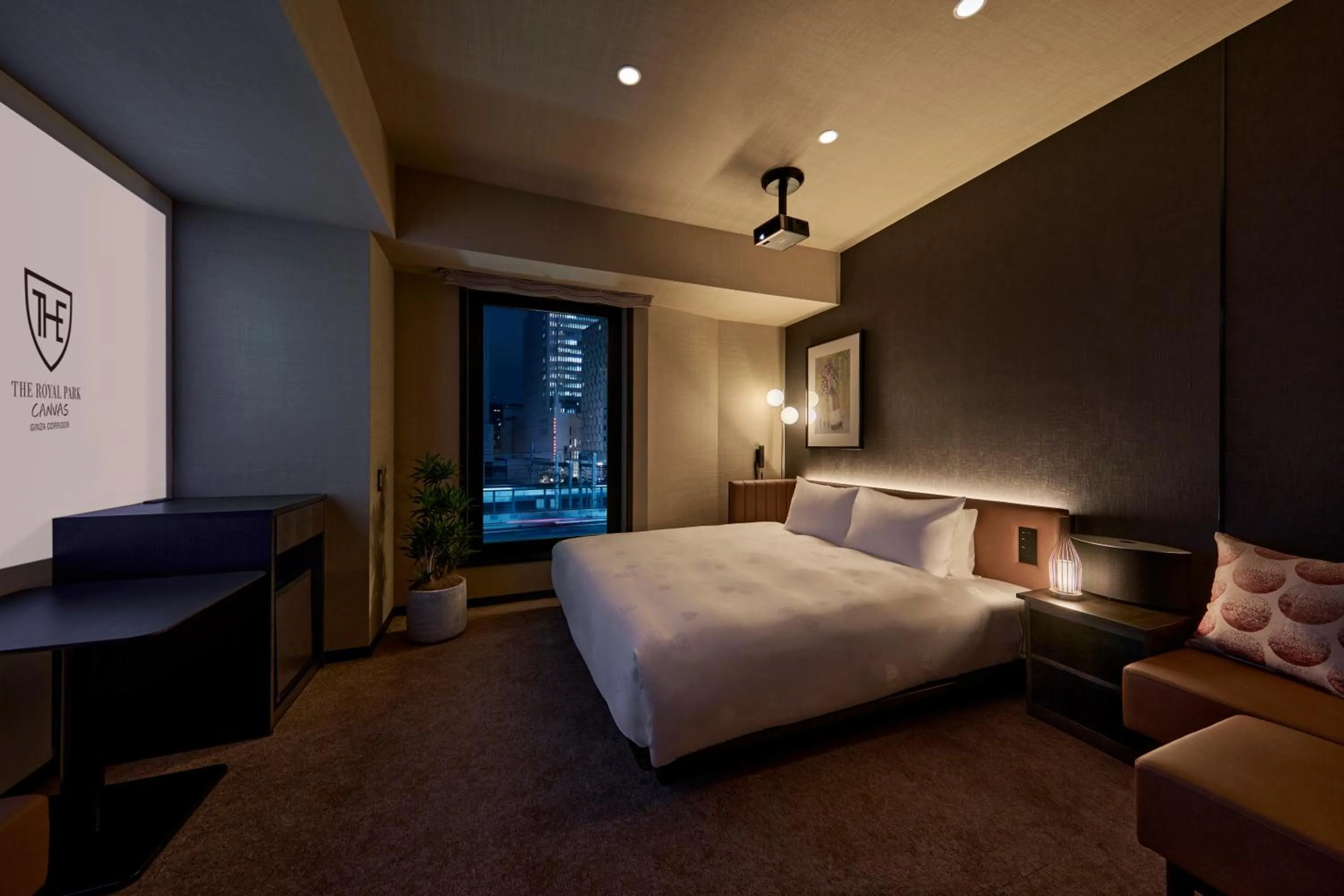 Bedroom, Bed in The Royal Park Canvas Ginza Corridor