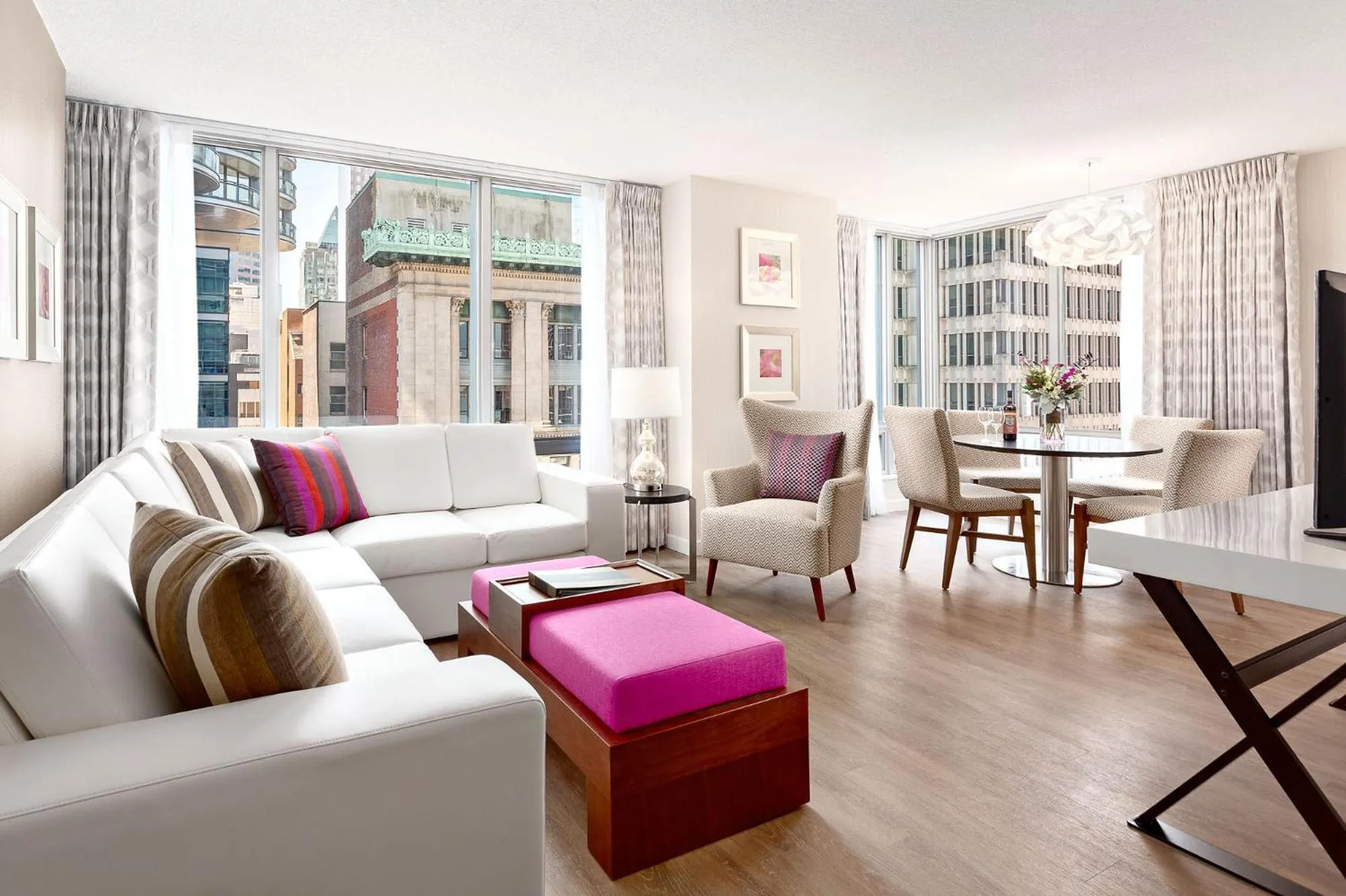 Living room in Auberge Vancouver Hotel