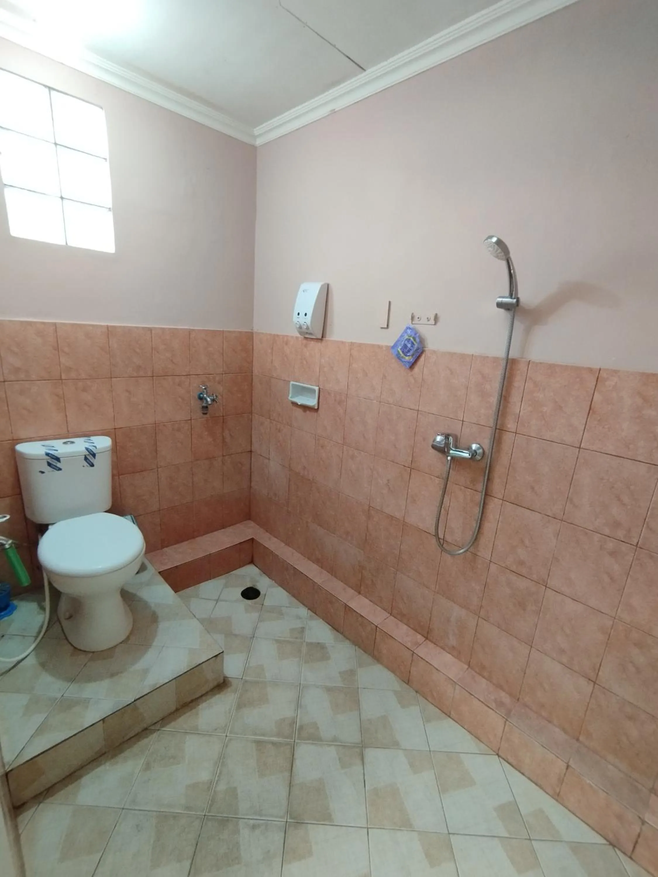 Bathroom in Homestay Simply Homy dekat Tugu Jogja dan Monjali