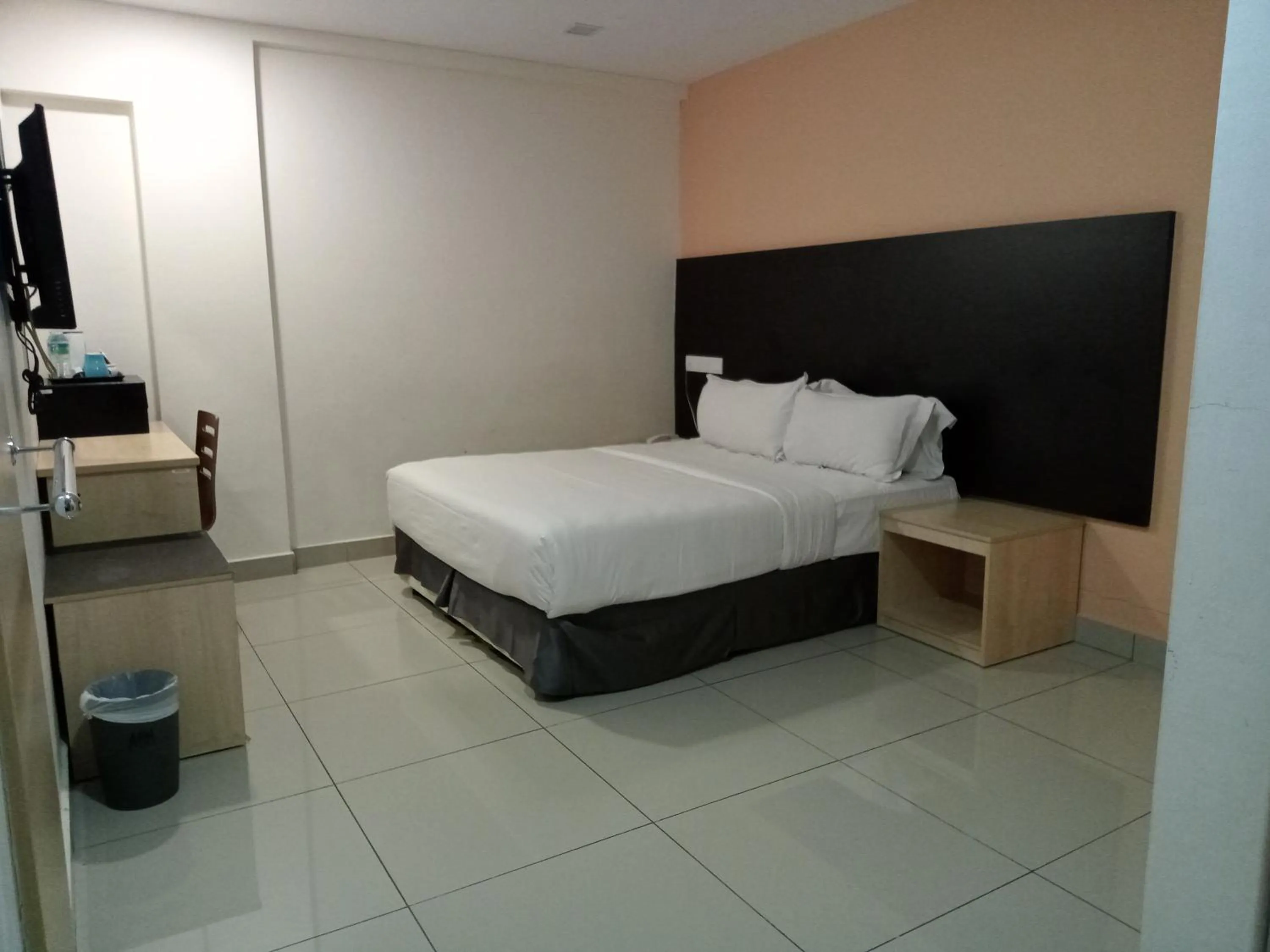 Photo of the whole room, Bed in AVENUE BANGI HOTEL