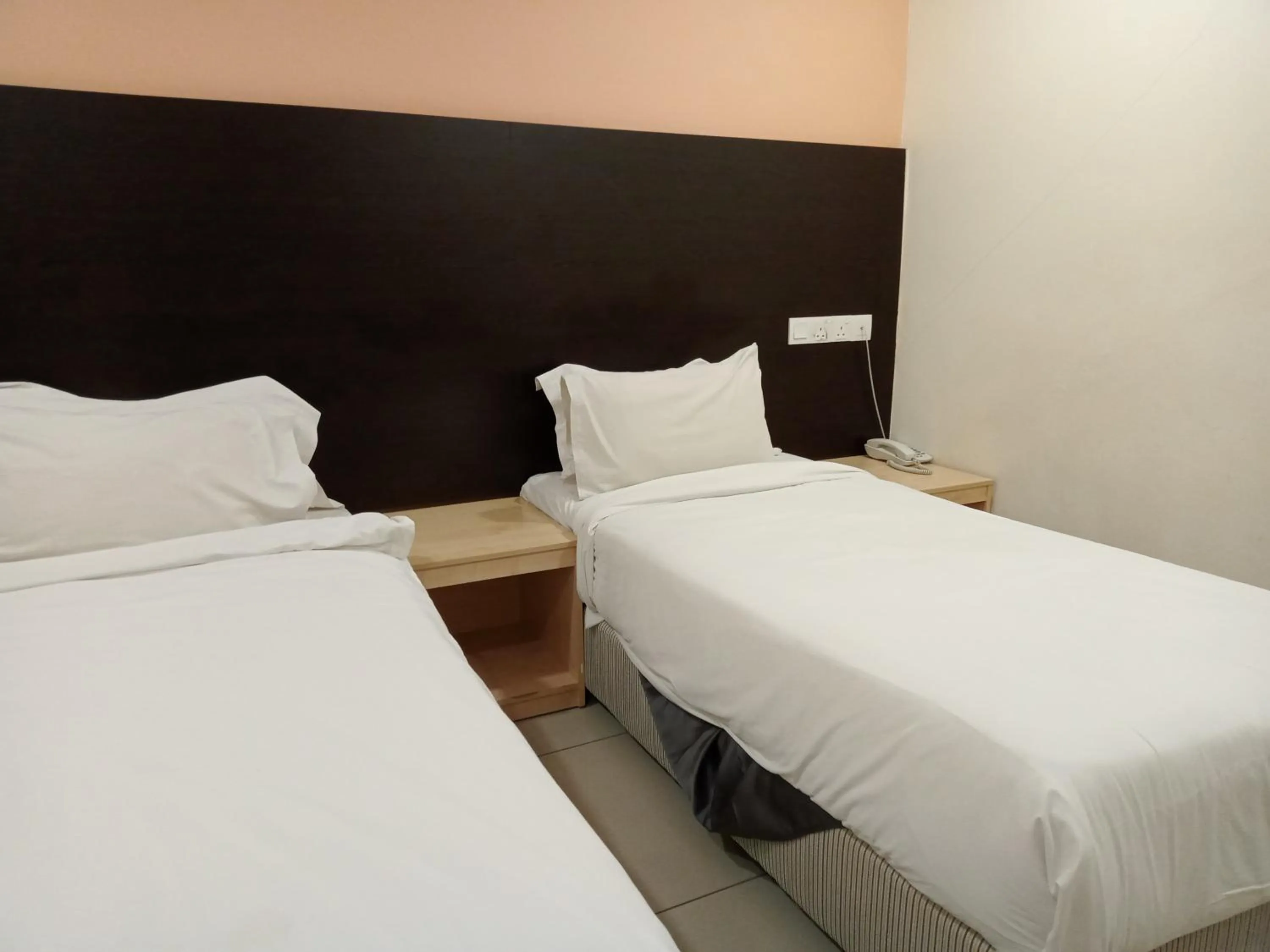 Bed in AVENUE BANGI HOTEL