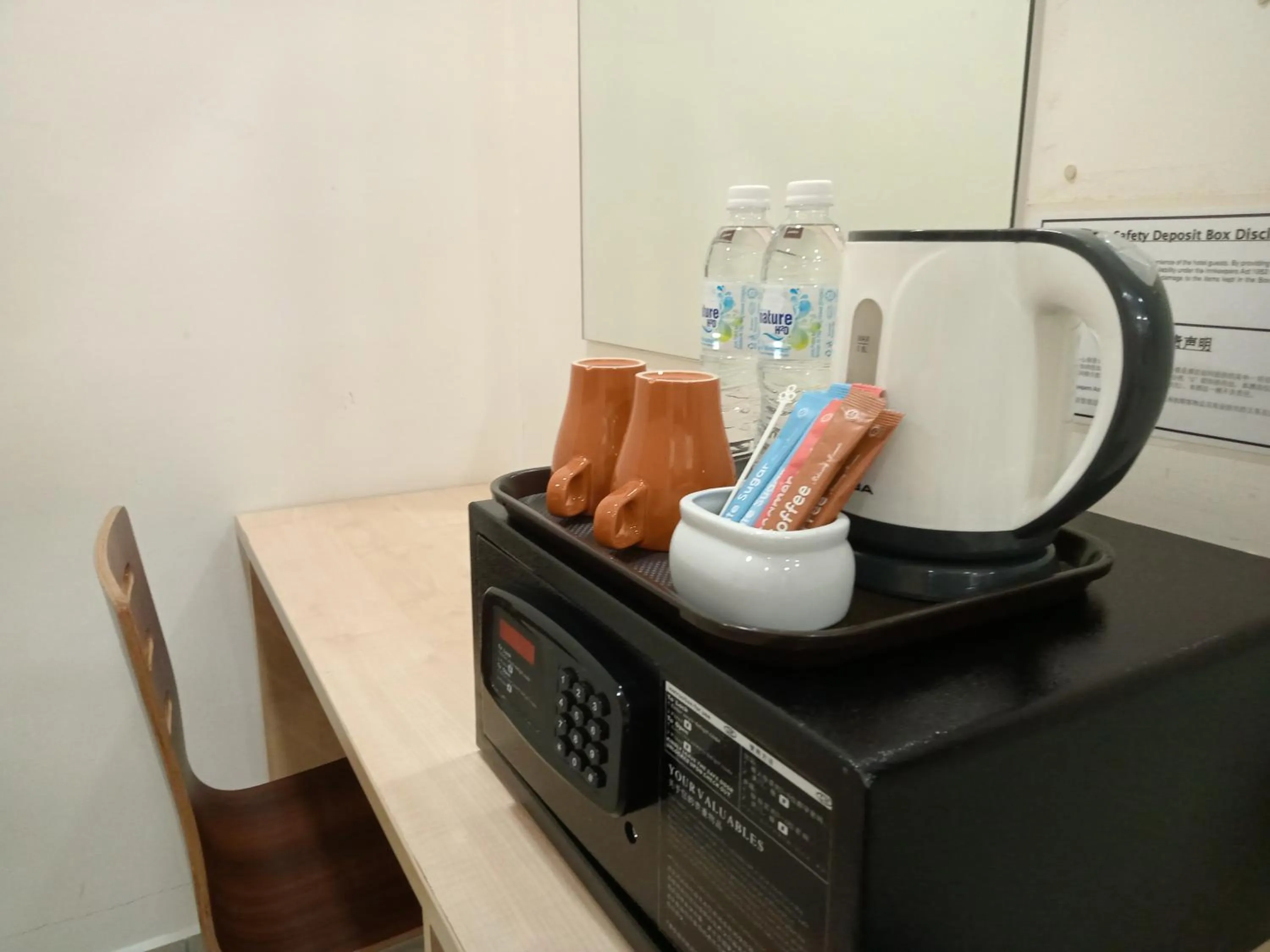 Coffee/tea facilities in AVENUE BANGI HOTEL