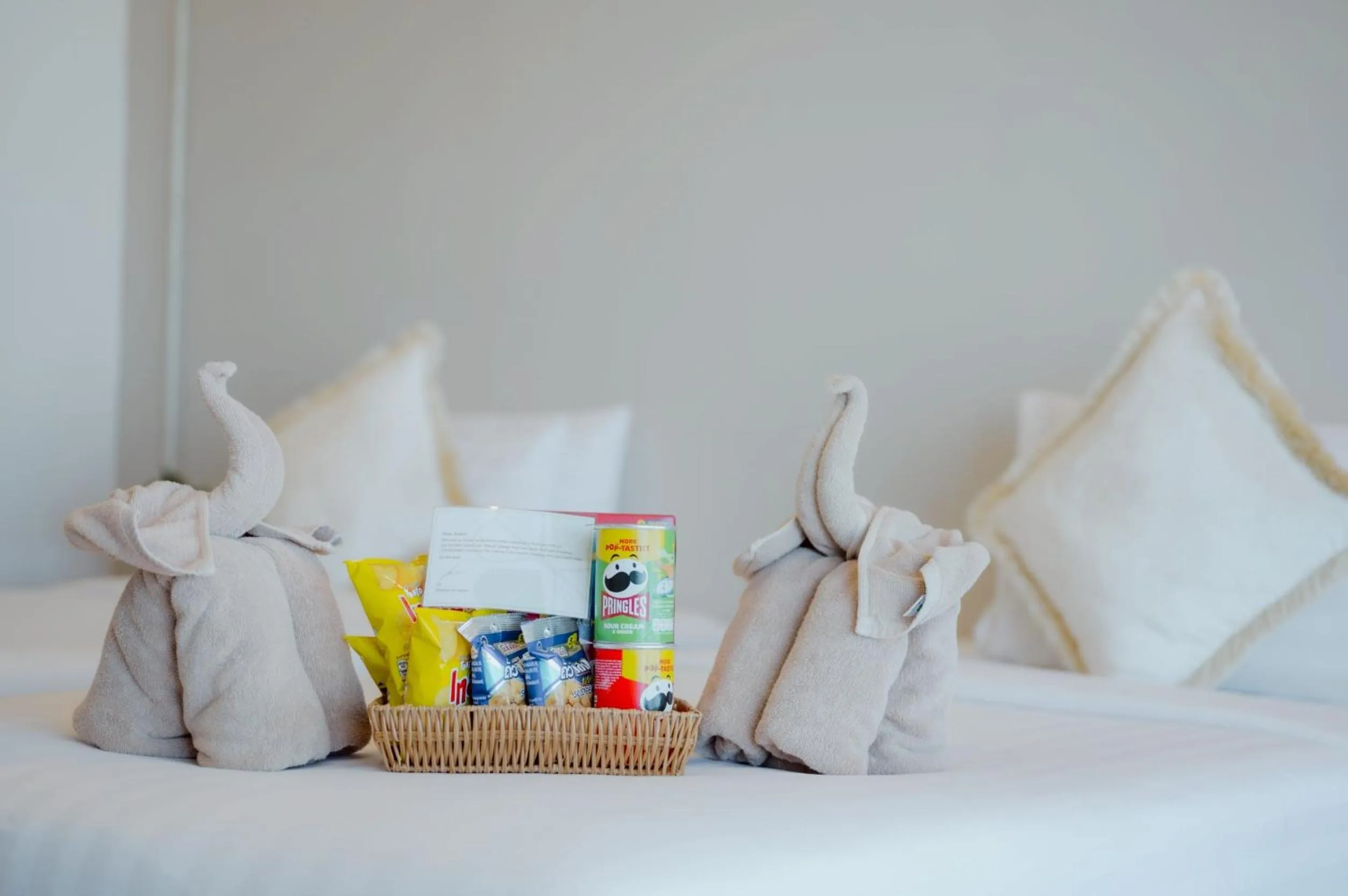 Bed in Samet Lucky Resort