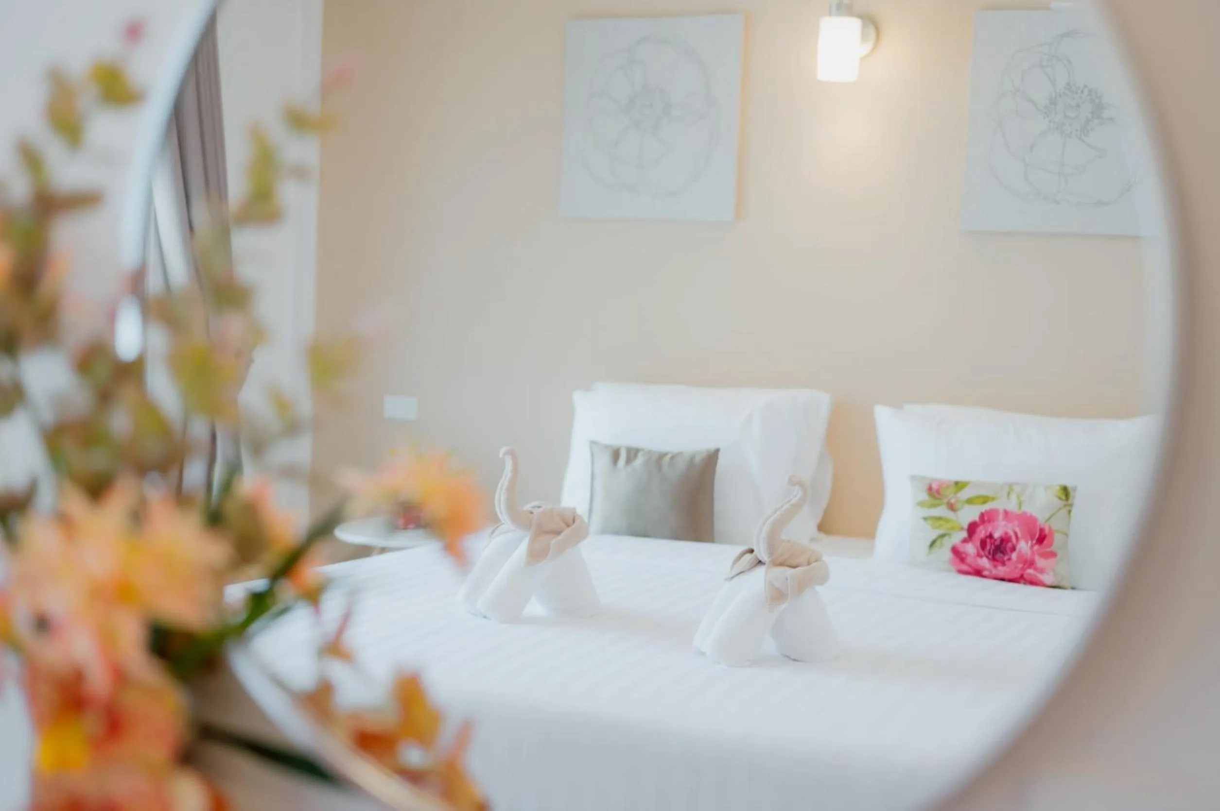 Bed in Samet Lucky Resort