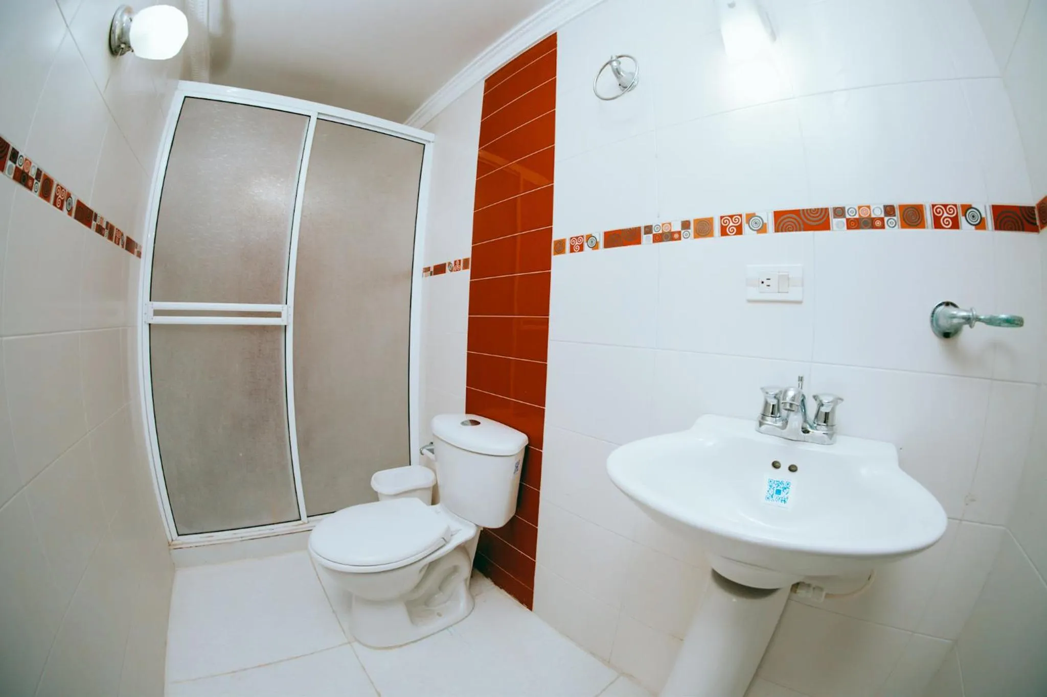 Shower in Hotel Campestre Dorado SAI