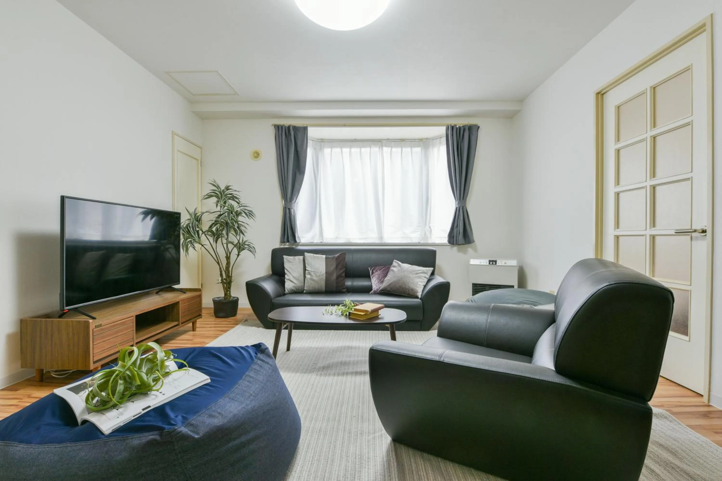 Living room in Dai37 Matsui Building