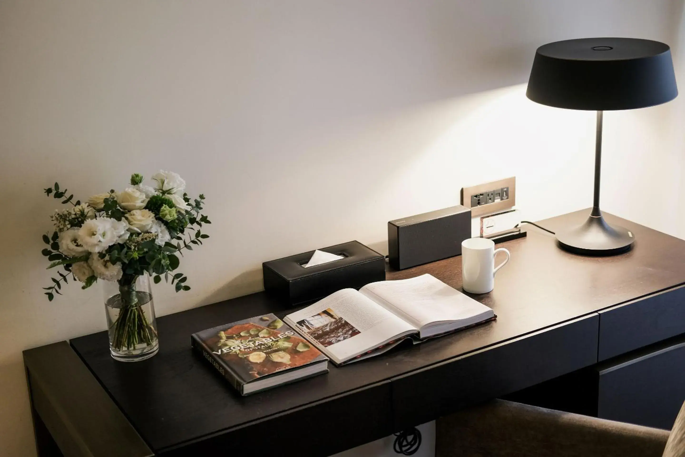 Standard Twin Room in Madison Taipei, a Tribute Portfolio Hotel Standard Twin Room in Madison Taipei, a Tribute Portfolio Hotel