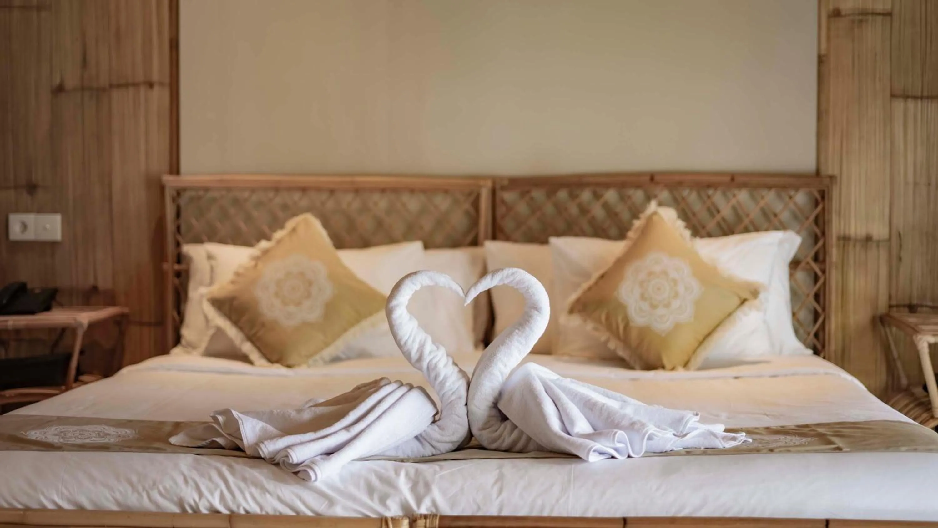 Bed in Pravasa Gili Resort by KajaNe