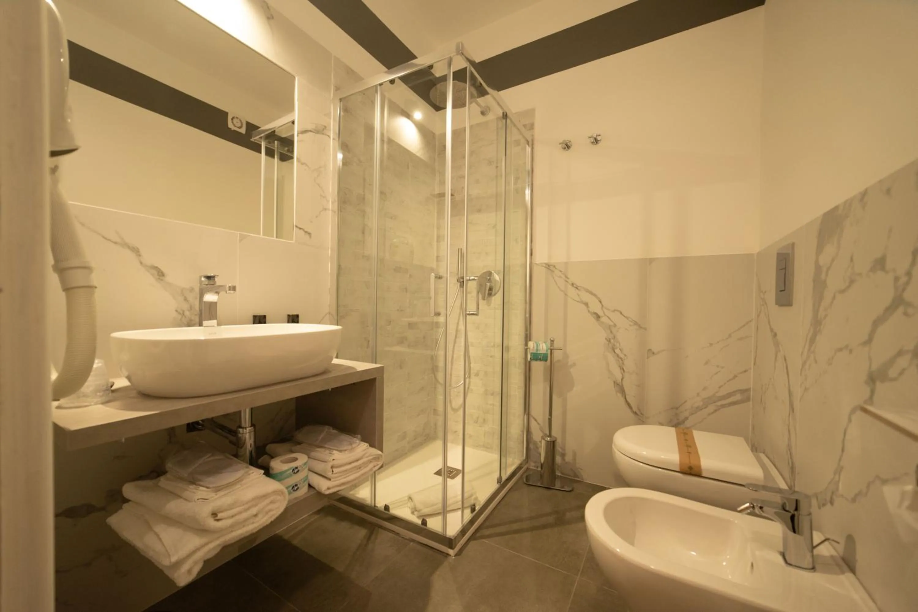 Bathroom in Hotel Villamare