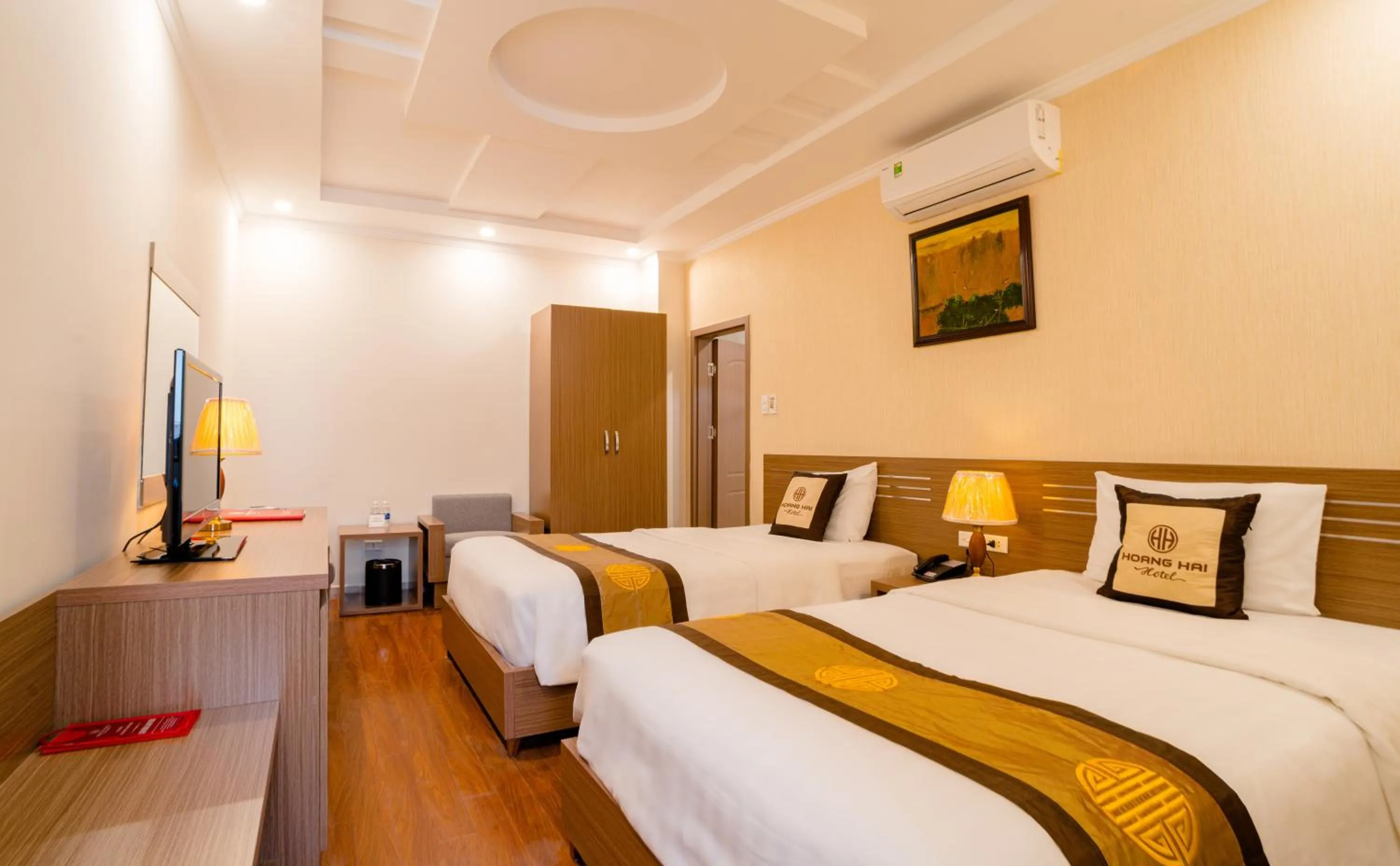 Photo of the whole room, Bed in Hoang Hai Hotel