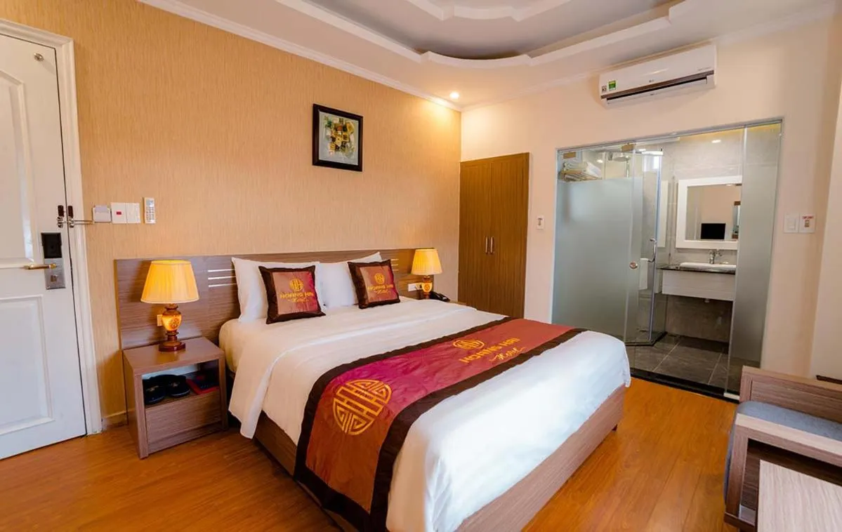 Bedroom, Bed in Hoang Hai Hotel