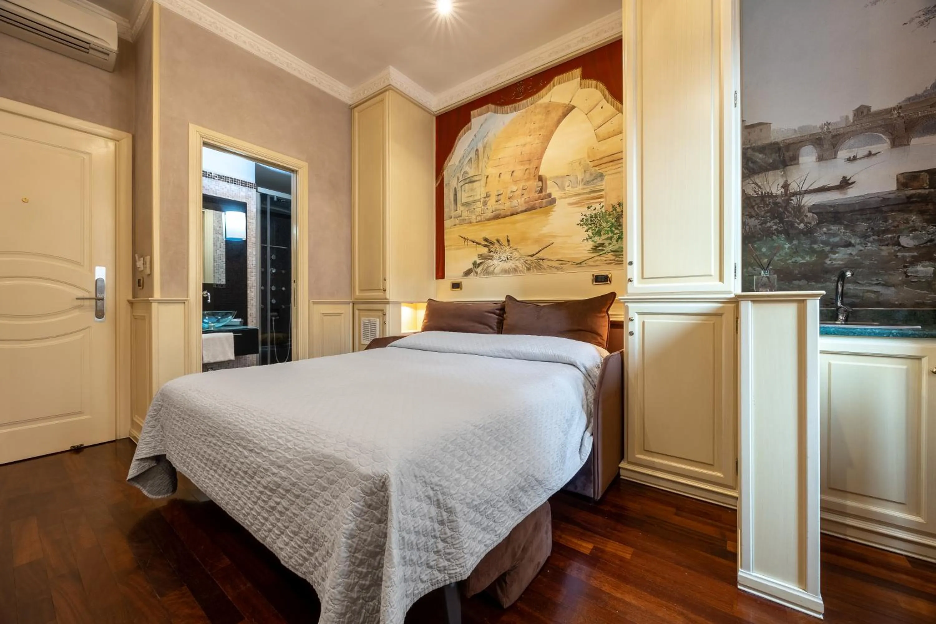 Bed in Al Viminale Hill Inn & Hotel