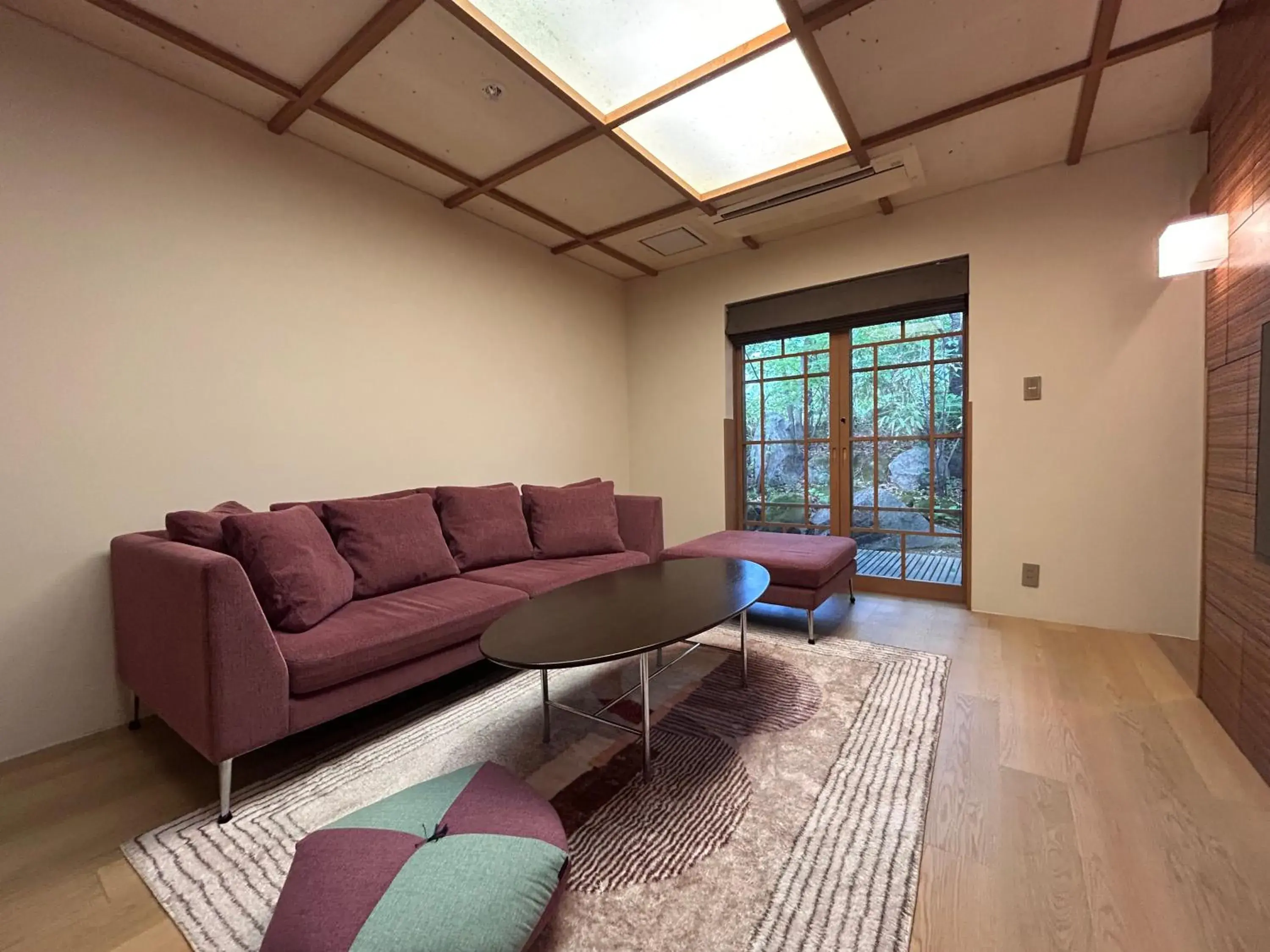 Standard Twin Room with Semi-Open Air Bath - single occupancy - Ajisai in Yufuin Bettei Itsuki Standard Twin Room with Semi-Open Air Bath - single occupancy - Ajisai in Yufuin Bettei Itsuki