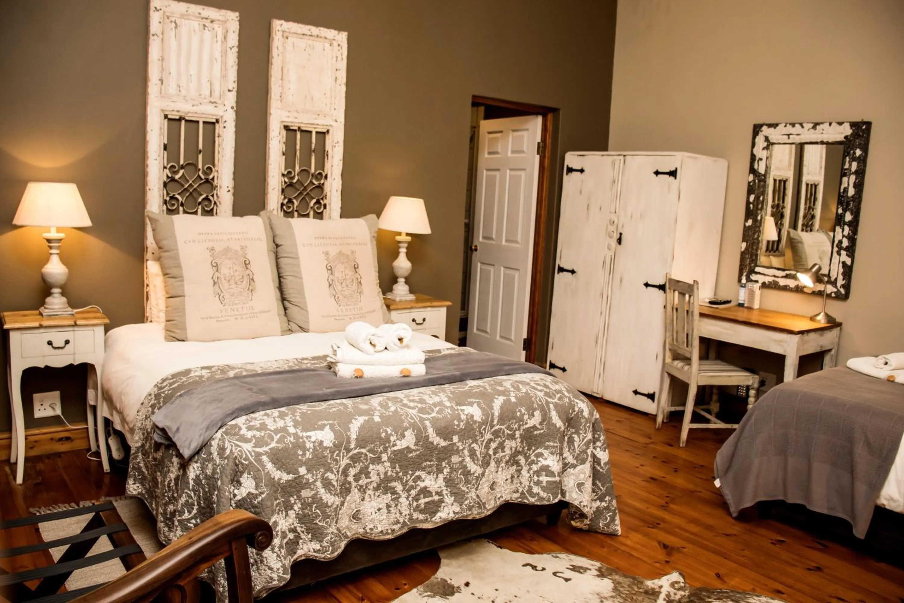 Bedroom, Bed in Die Herehuis