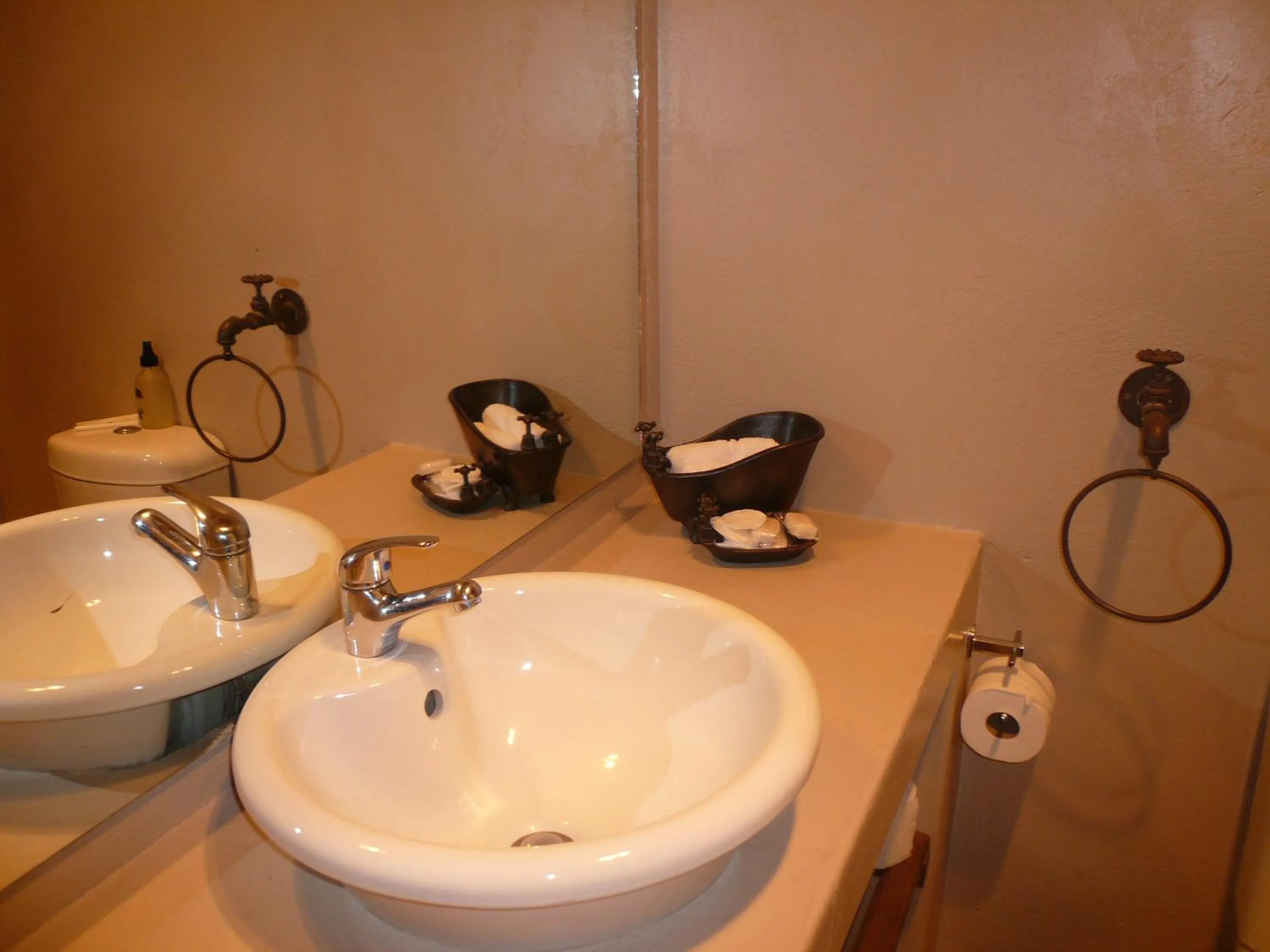 Bathroom in Die Herehuis