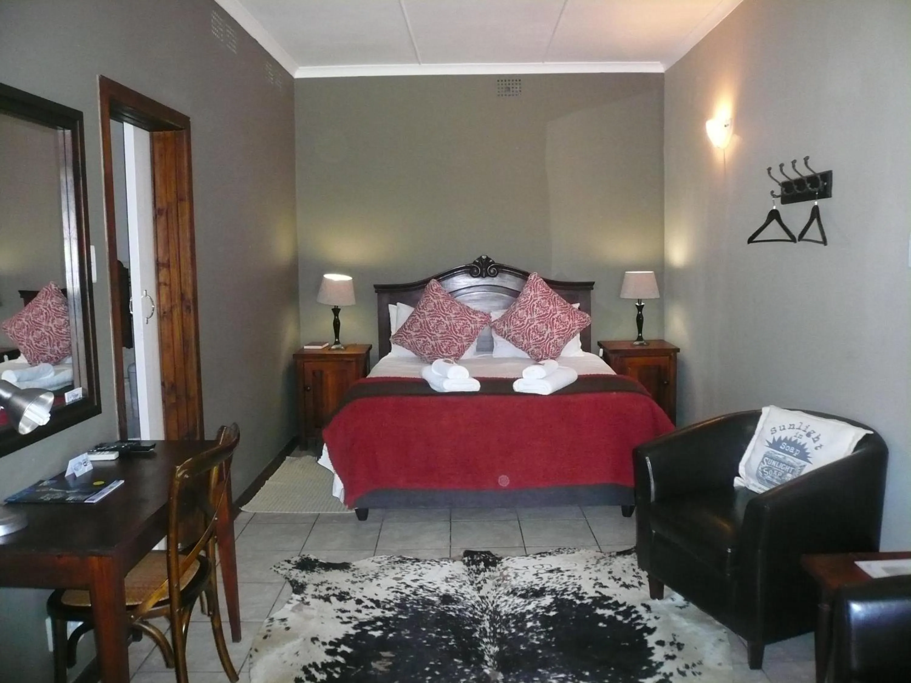 Bedroom, Bed in Die Herehuis