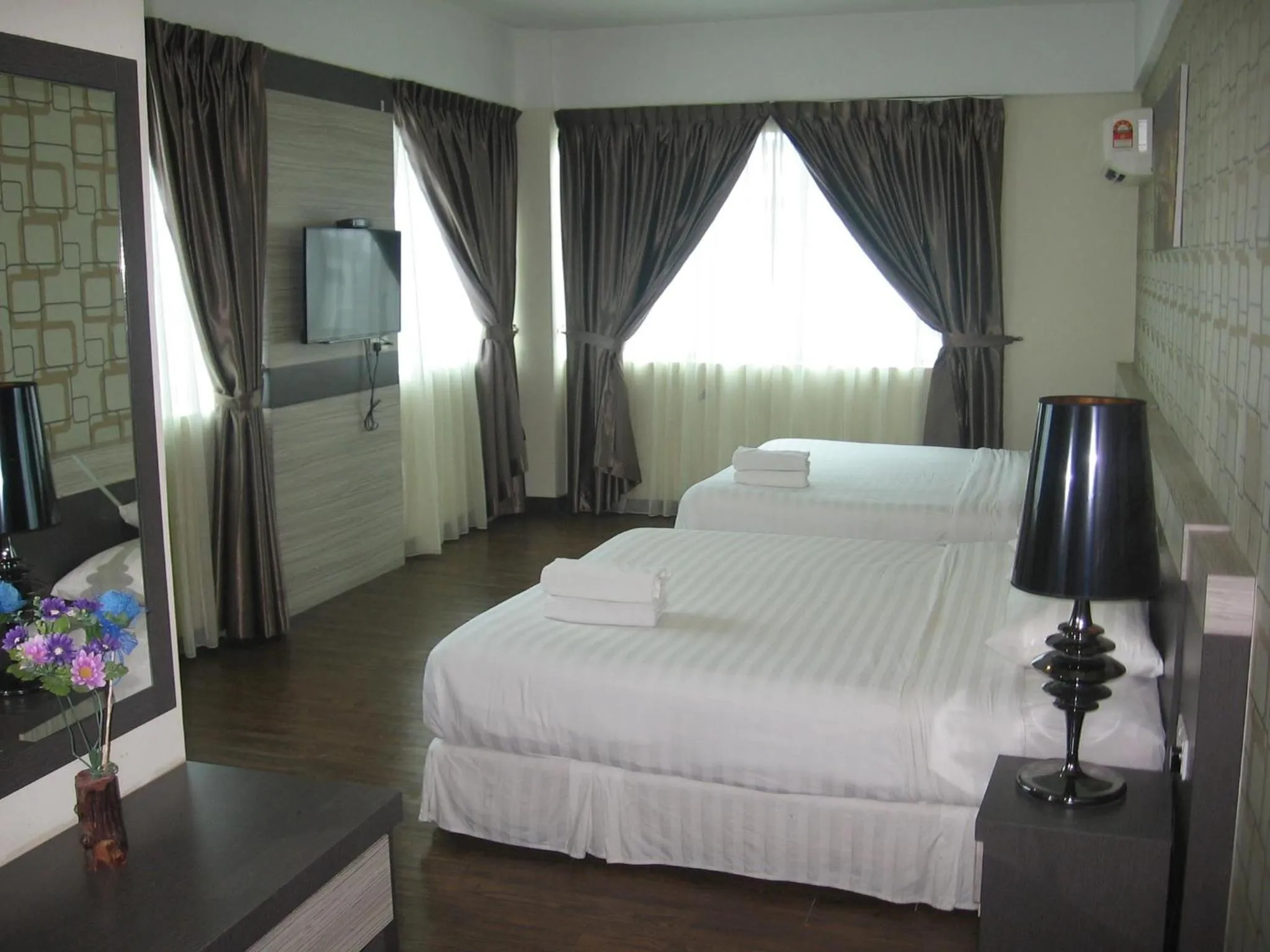 Bed in 707 Hotel Melaka (Orange)