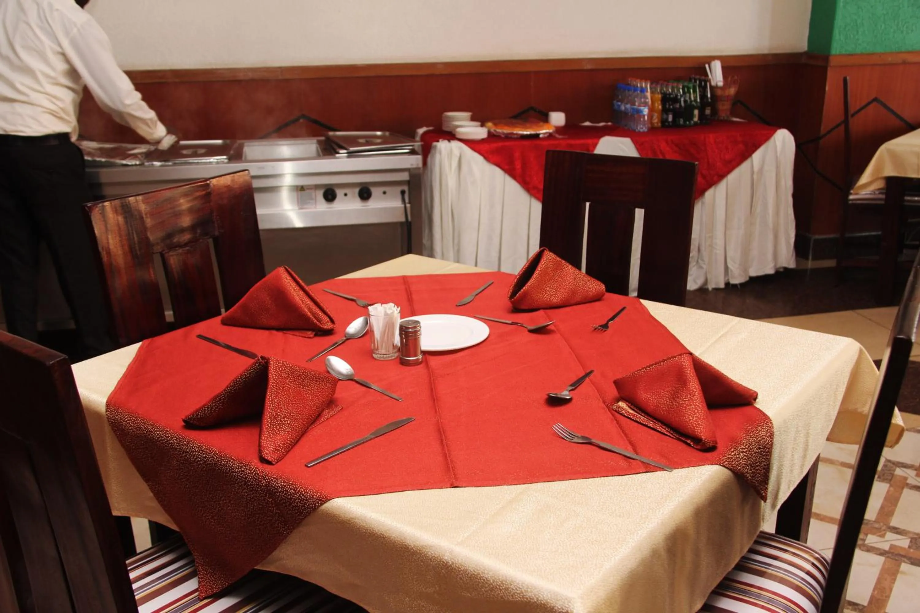 Restaurant/places to eat in Hotel Winstar