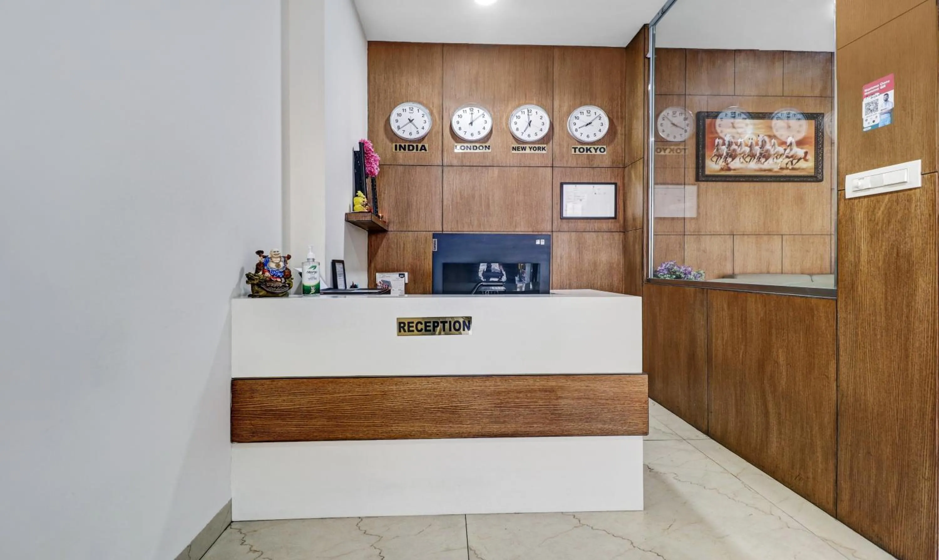 Lobby or reception in Treebo Purple Orchid Boutique